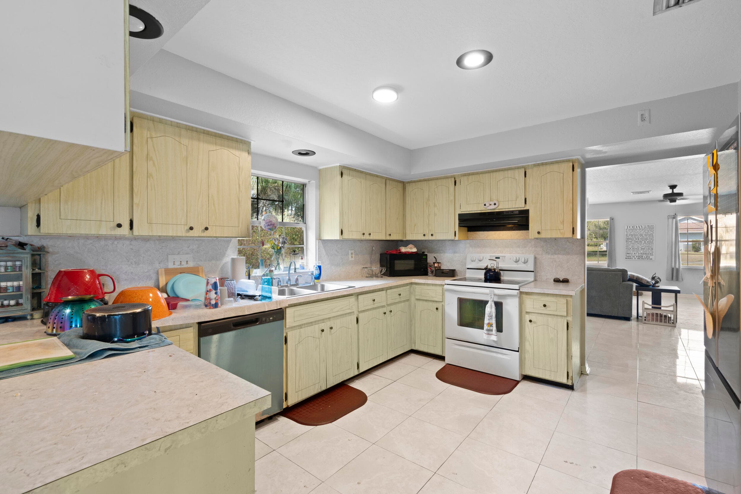 2118 SE Morningside Boulevard, Port St. Lucie, FL 34952 11