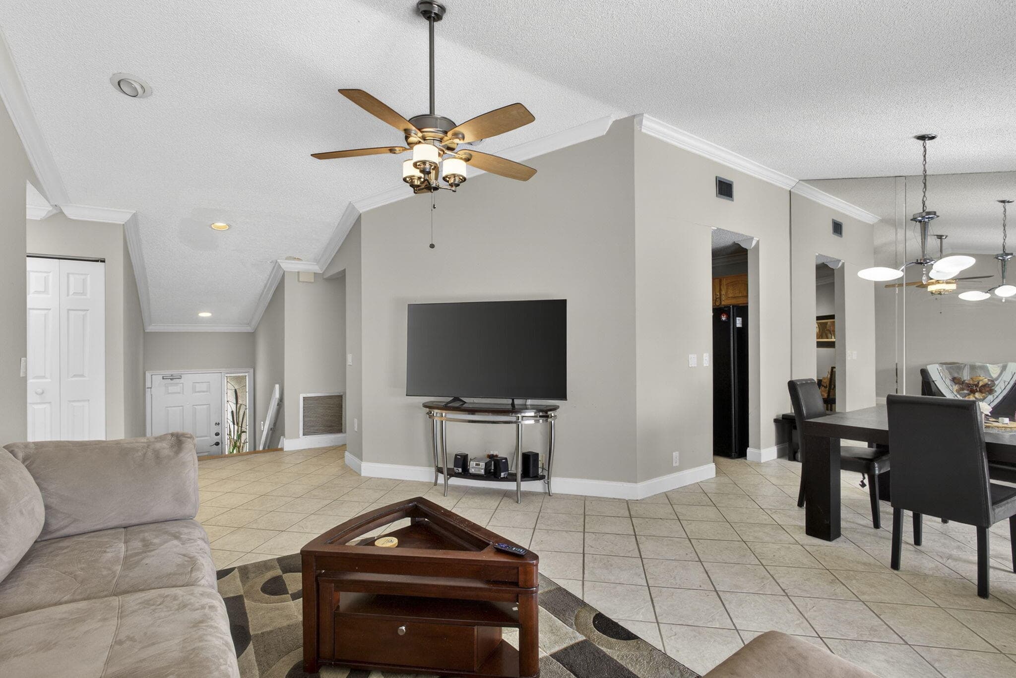 9 Lexington Lane E F, Palm Beach Gardens, FL 33418 10