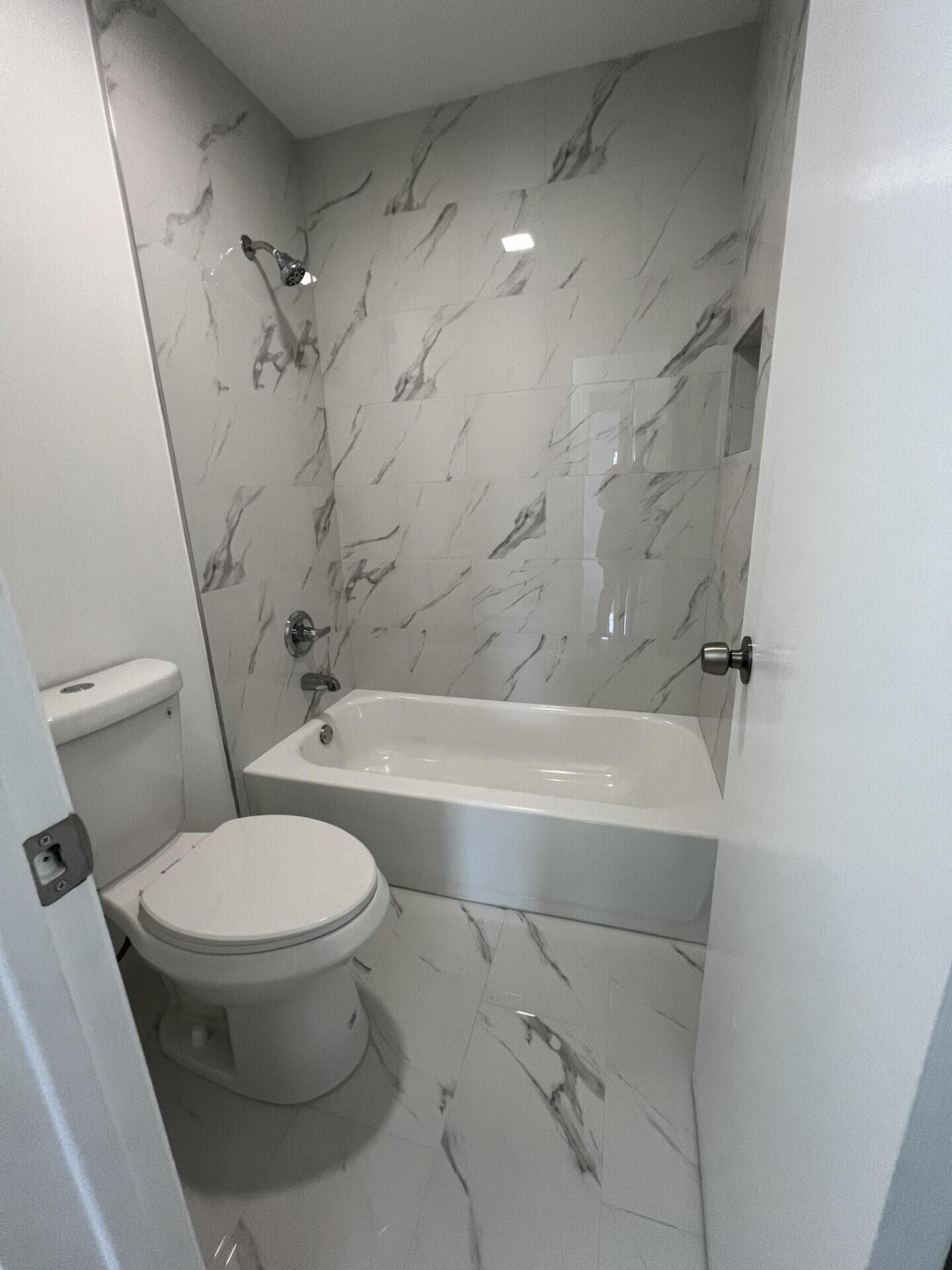 4129 NW 88th Avenue 202, Coral Springs, FL 33065 4