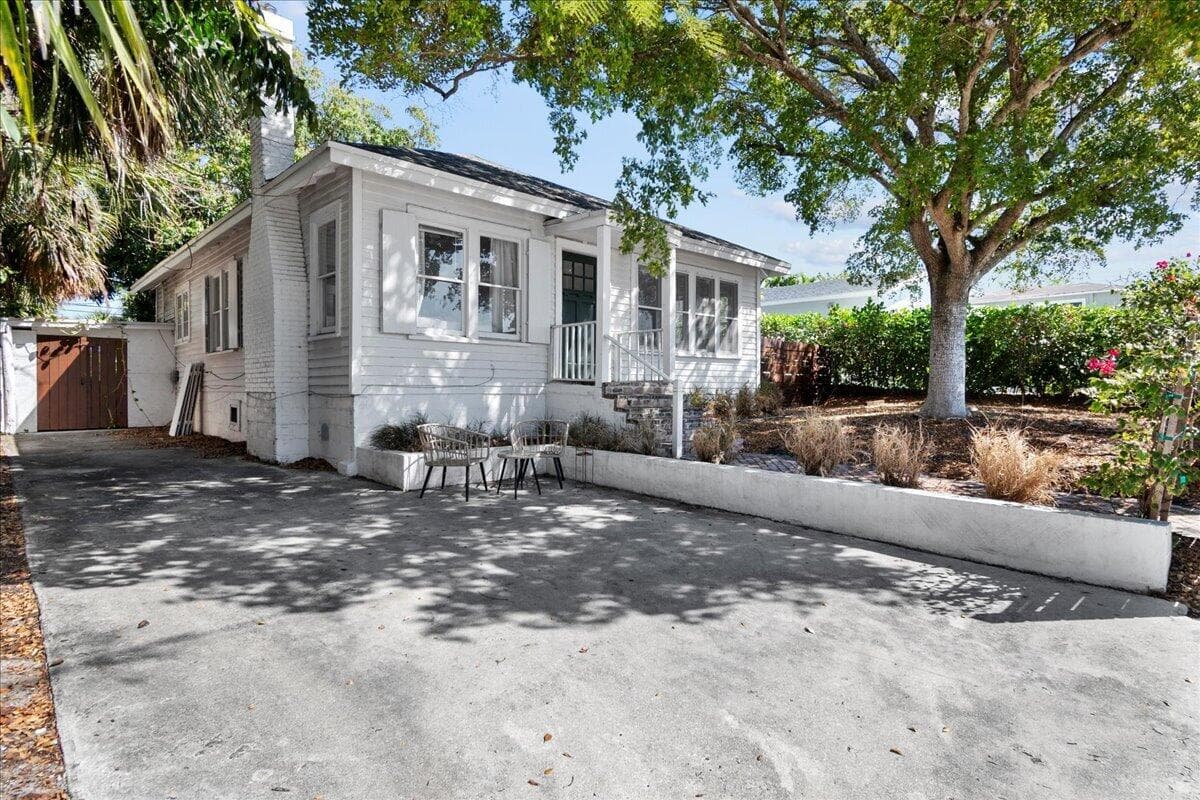 815 Omar Road, West Palm Beach, FL 33405 4