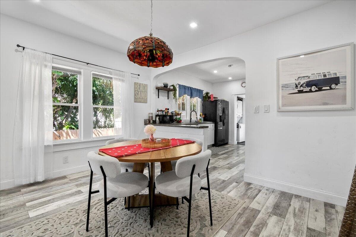 815 Omar Road, West Palm Beach, FL 33405 8