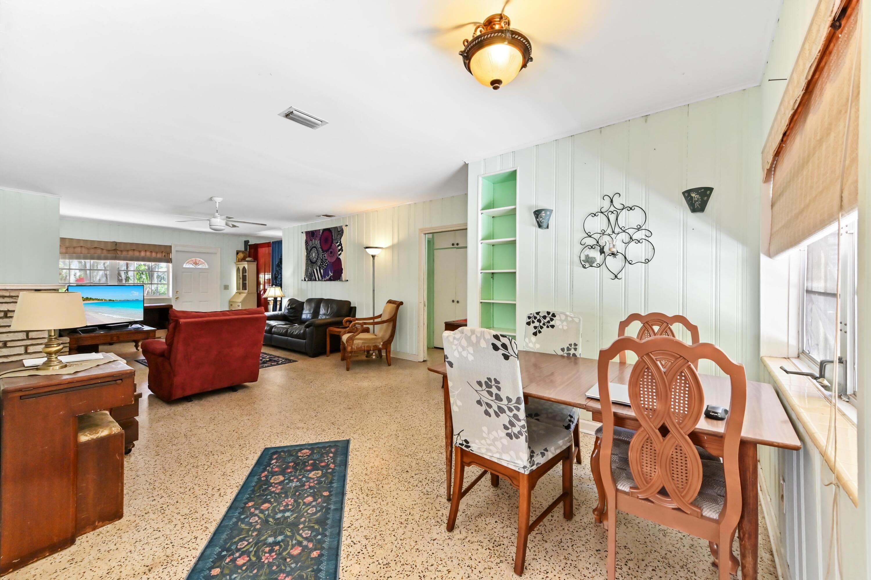 411 N Lakeside Drive, Lake Worth Beach, FL 33460 2