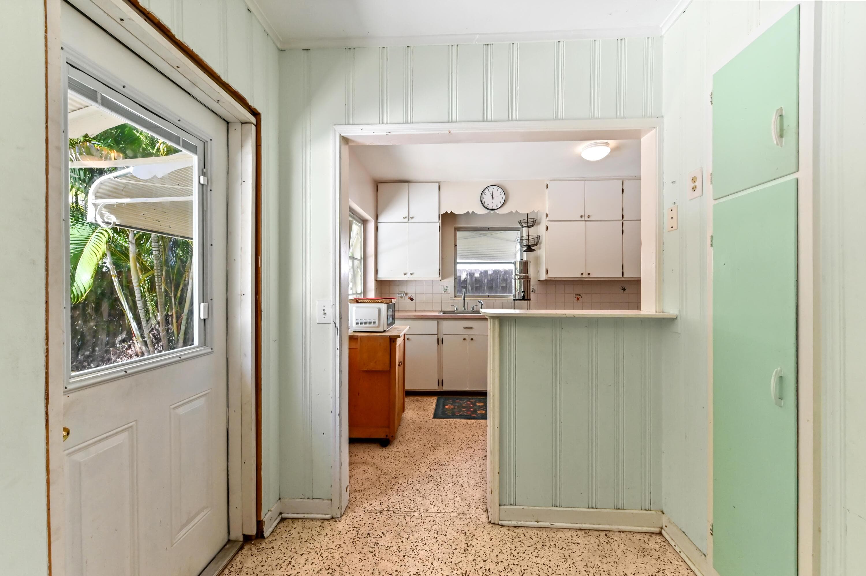 411 N Lakeside Drive, Lake Worth Beach, FL 33460 4