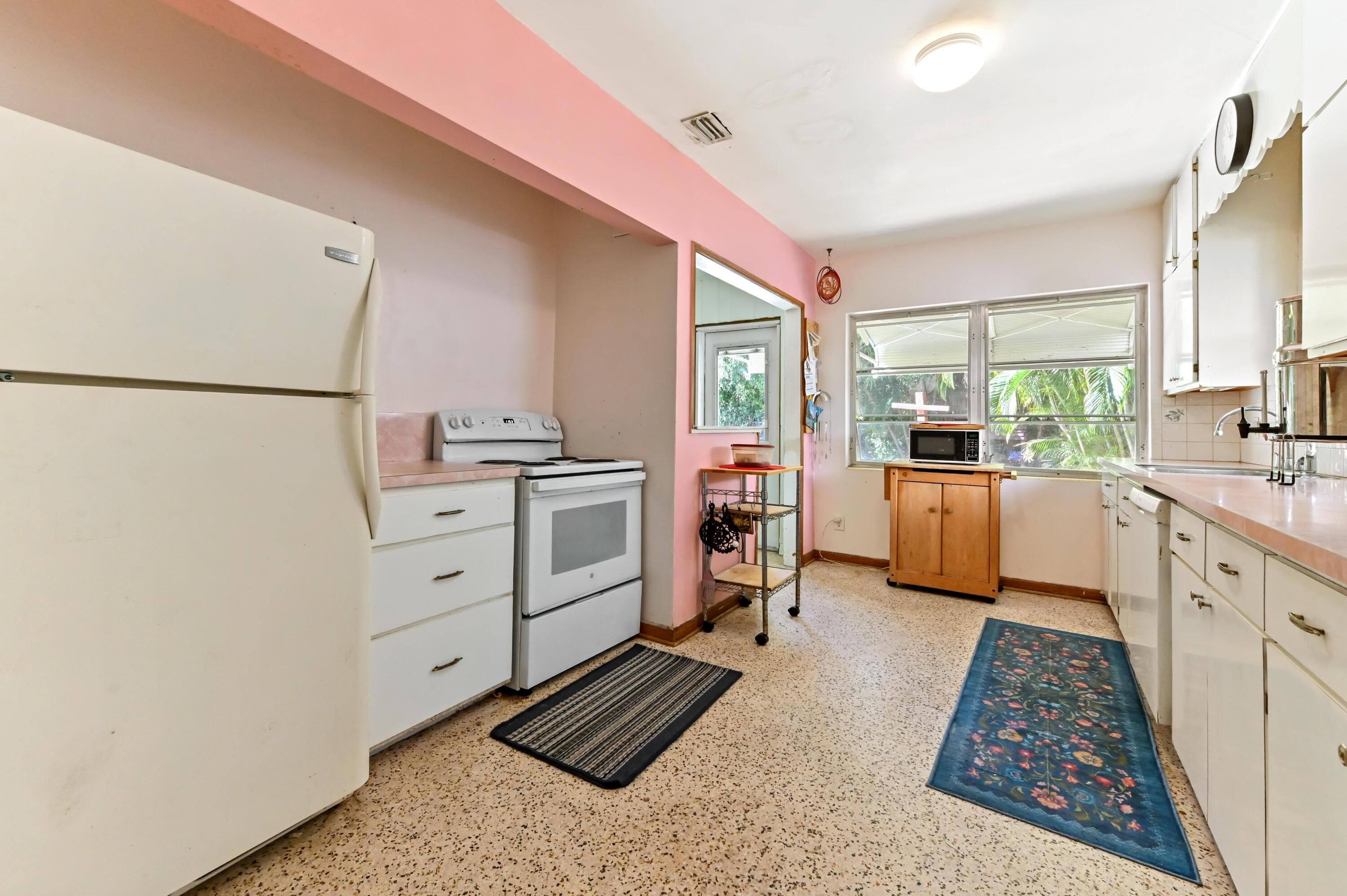 411 N Lakeside Drive, Lake Worth Beach, FL 33460 10