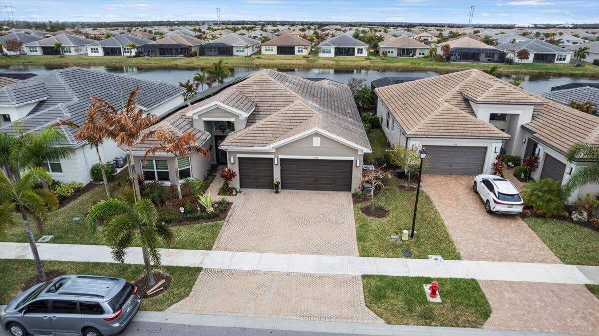 11998 SW Laguna Bay Parkway, Port St. Lucie, FL 34987 2
