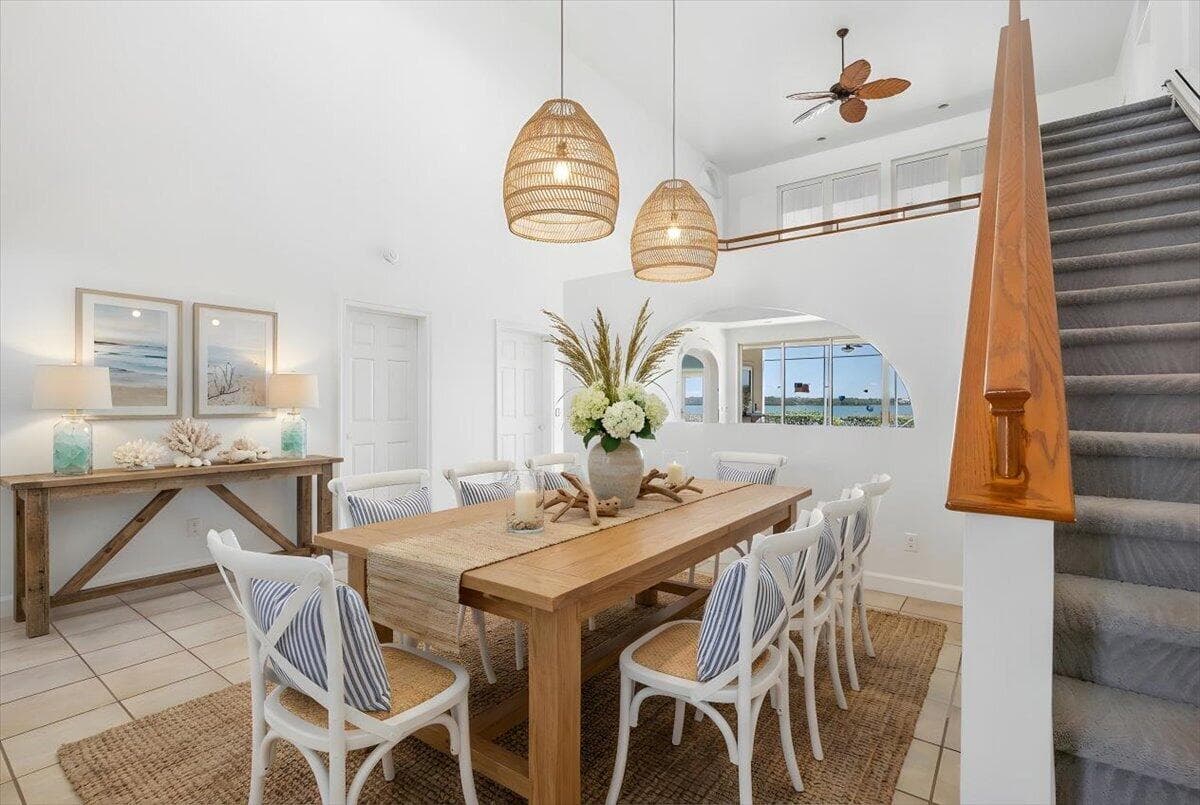 2 Seahorse Lane, Vero Beach, FL 32960 11