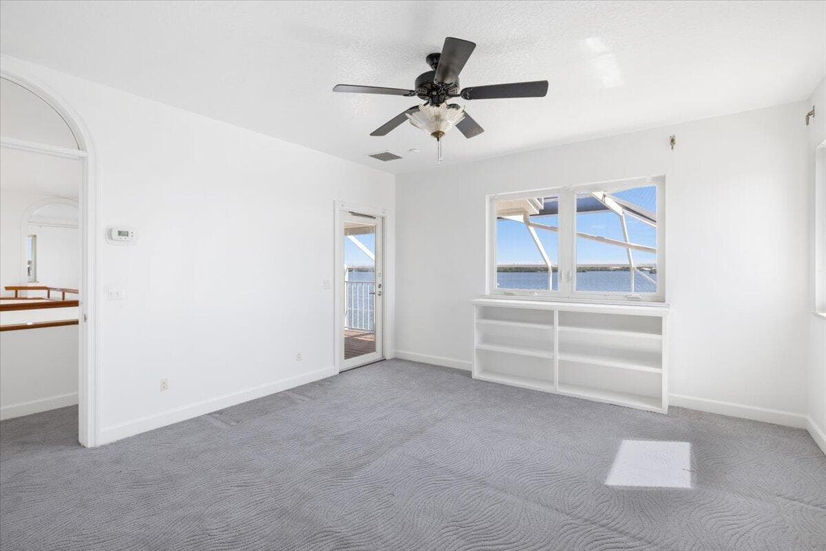 2 Seahorse Lane, Vero Beach, FL 32960 32