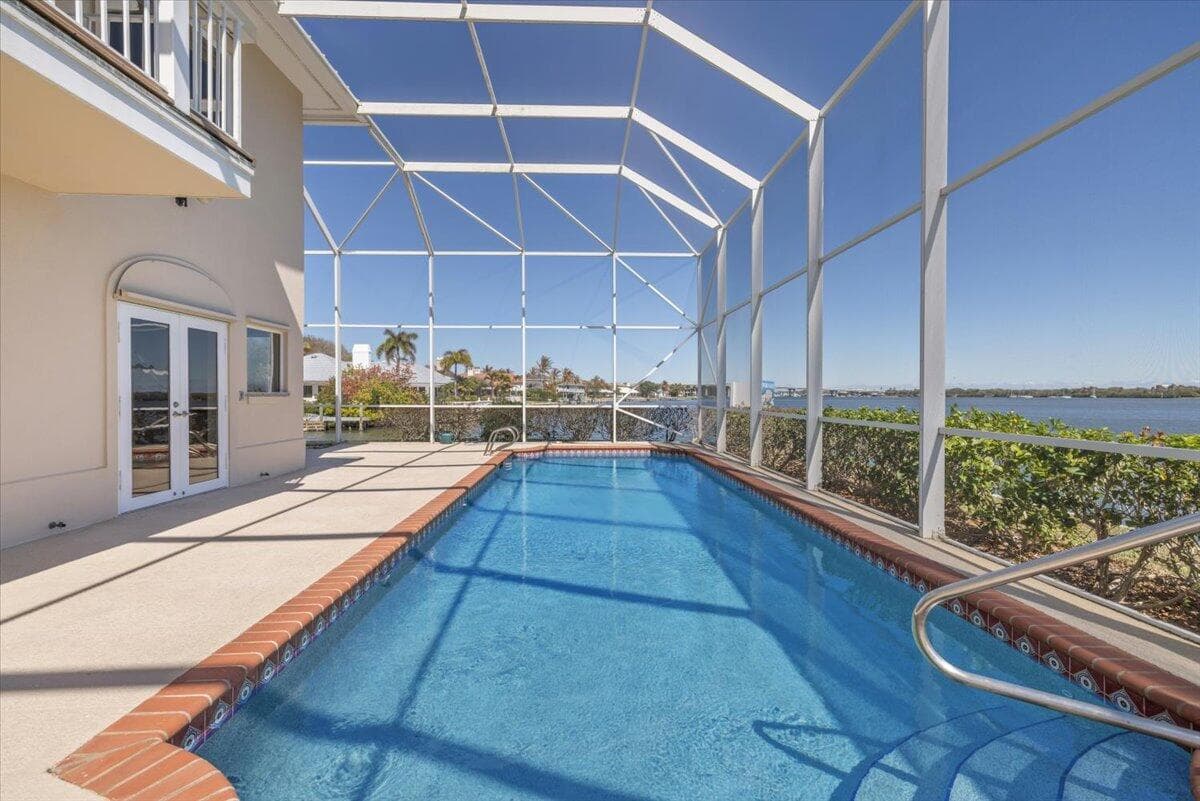 2 Seahorse Lane, Vero Beach, FL 32960 7