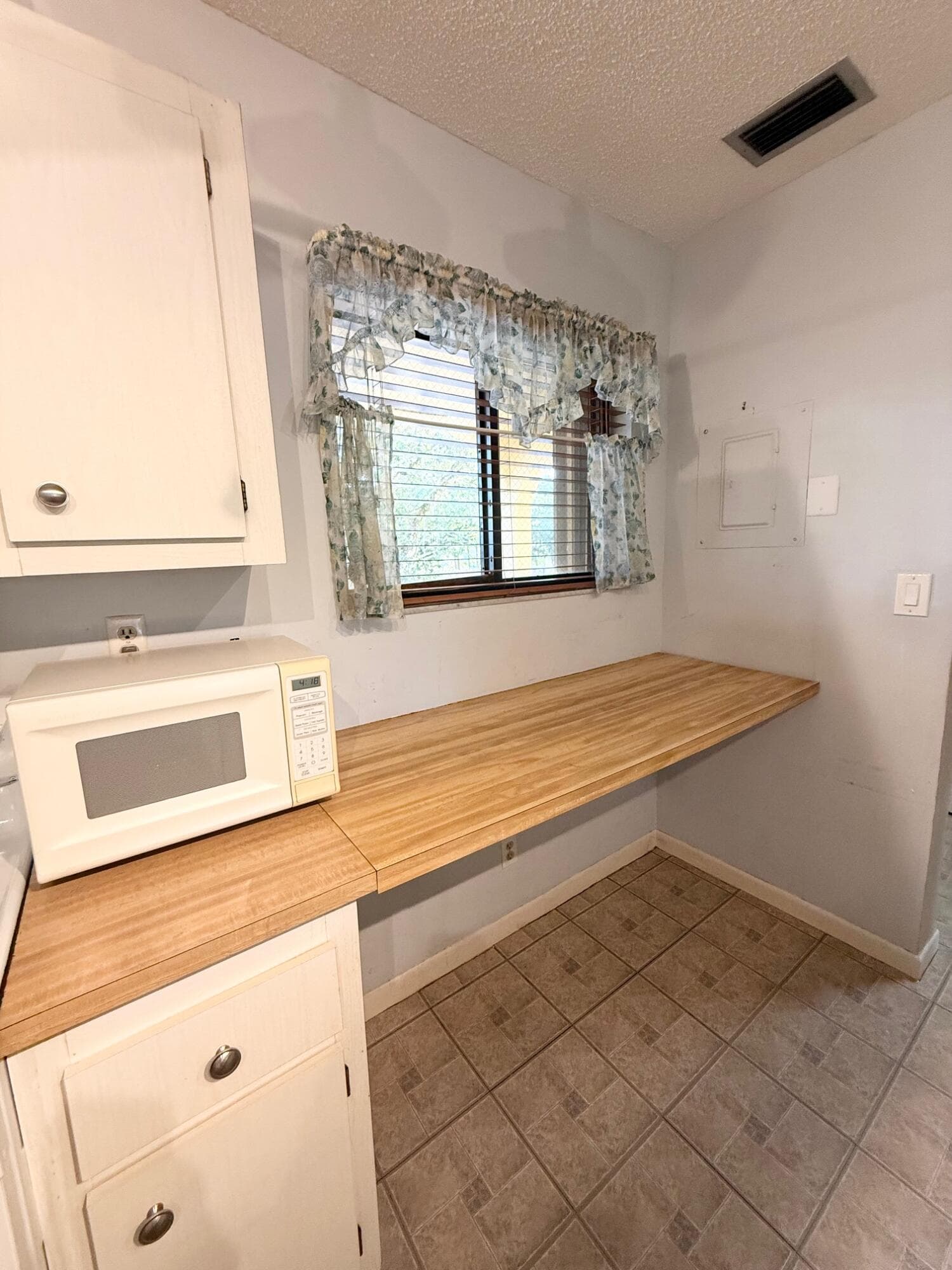 930 SW 9th Street Circle 205, Boca Raton, FL 33486 6