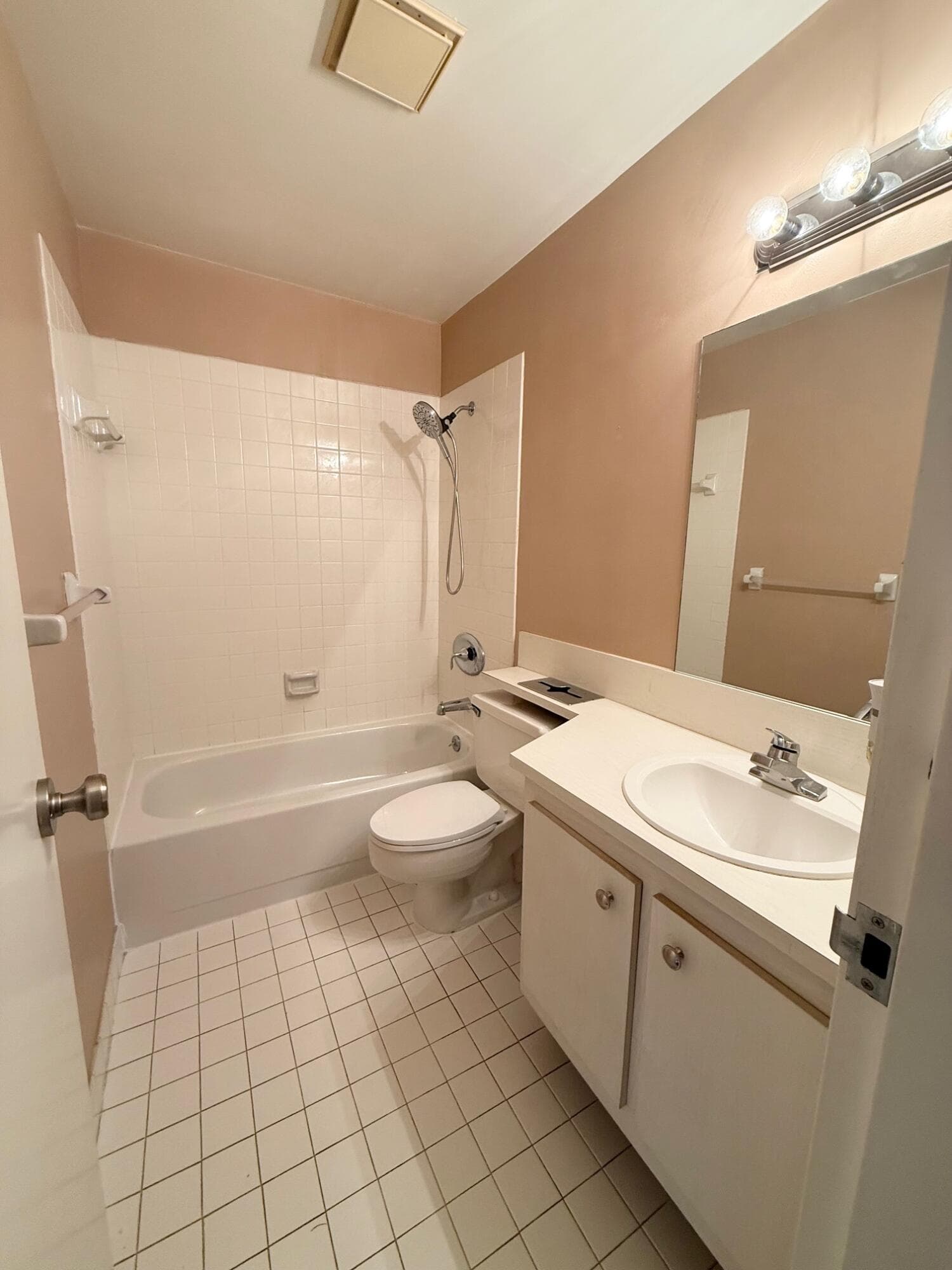 930 SW 9th Street Circle 205, Boca Raton, FL 33486 31