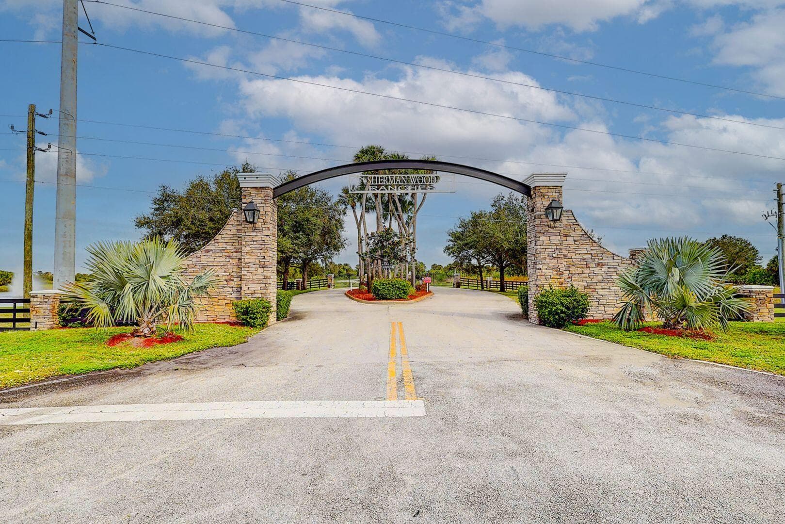 2831 SE 67th Place, Okeechobee, FL 34974 5