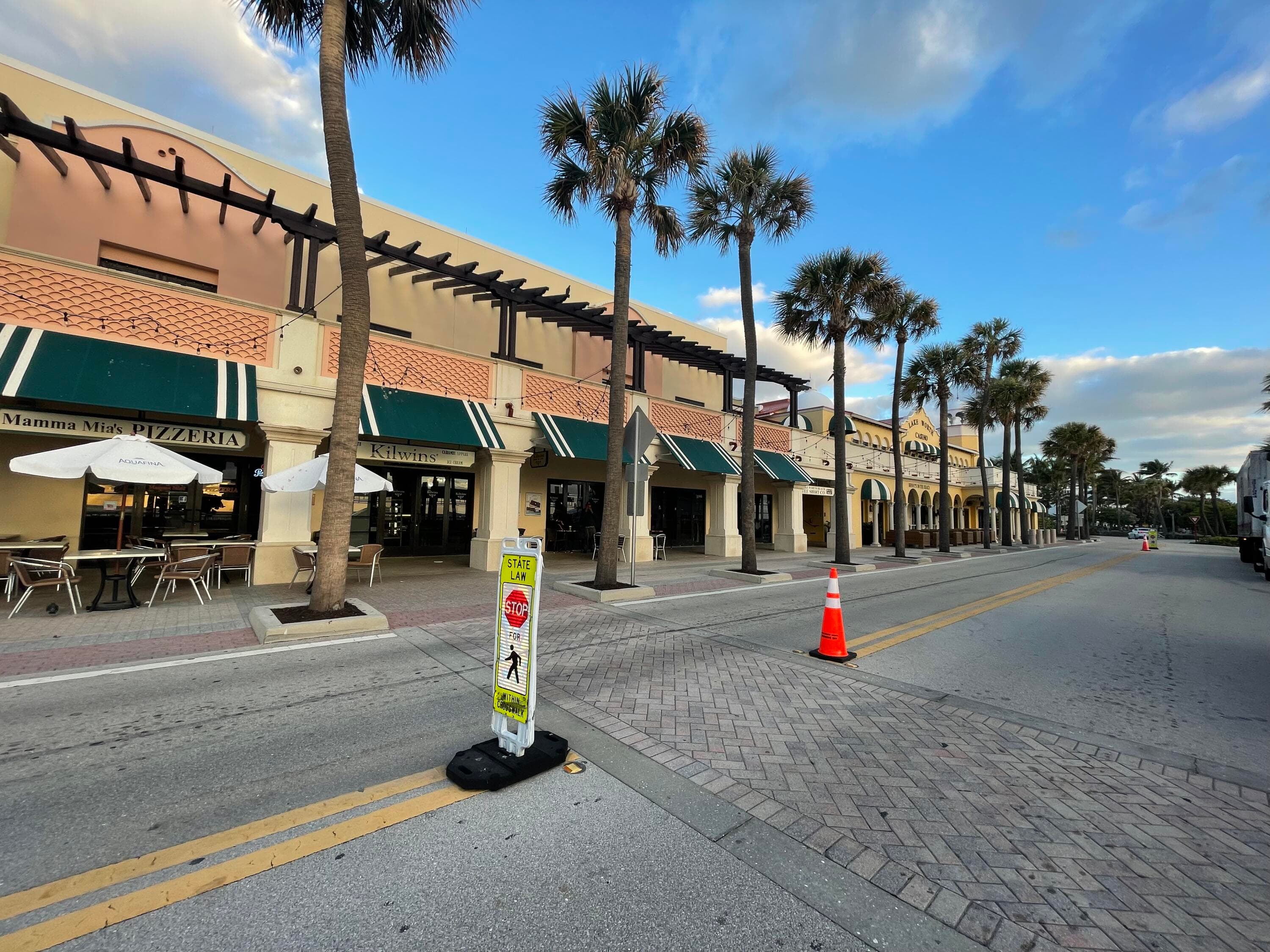 921 S M Street, Lake Worth Beach, FL 33460 53
