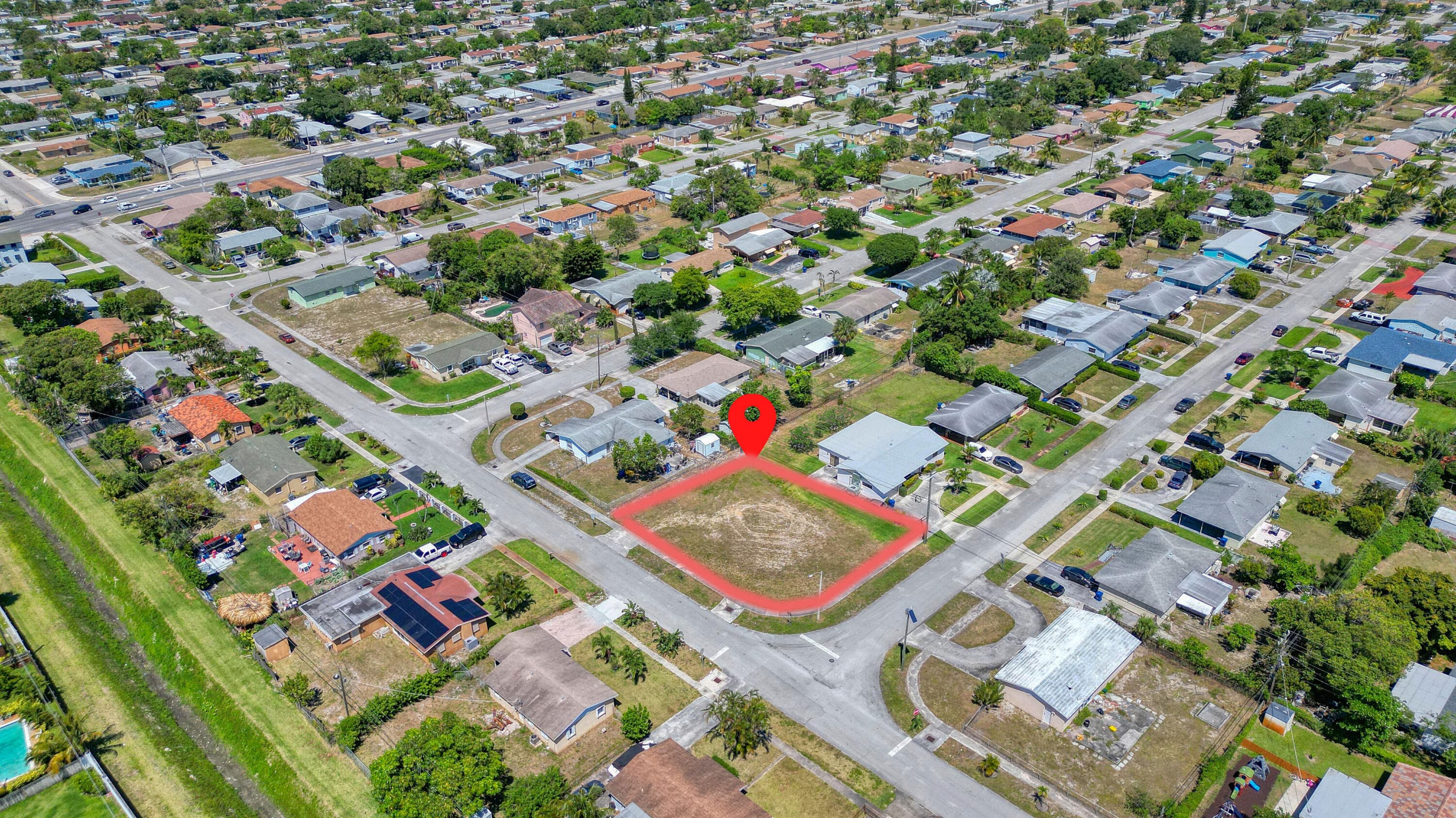 398 W 23rd Street, Riviera Beach, FL 33404 9