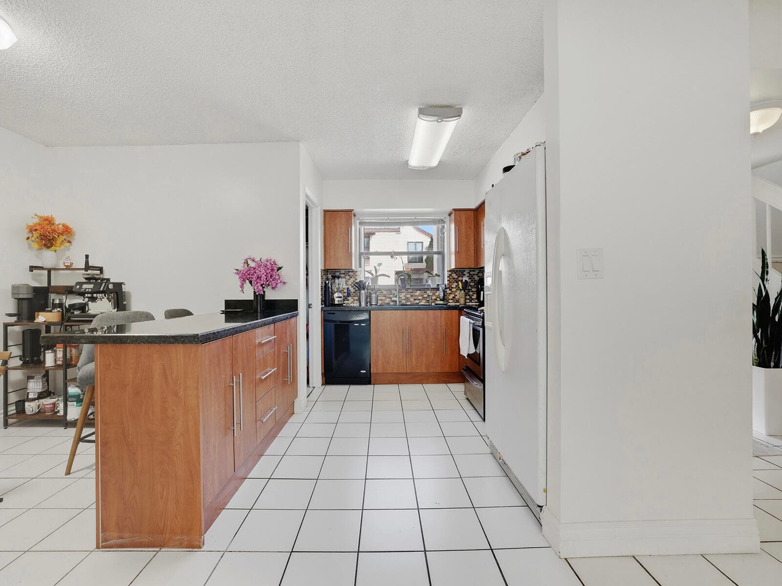 9702 NW 5th Lane 9702, Miami, FL 33172 6