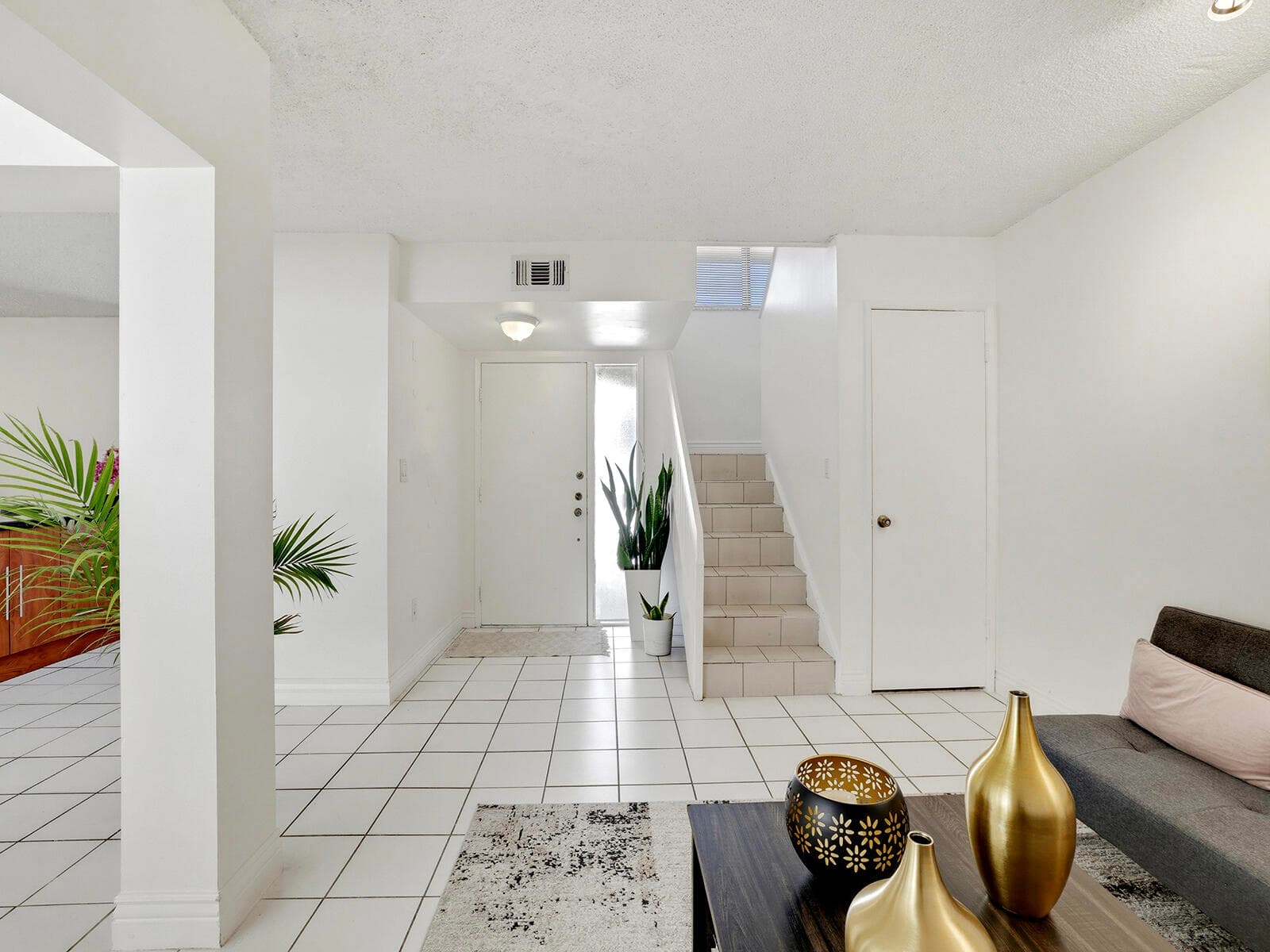 9702 NW 5th Lane 9702, Miami, FL 33172 11