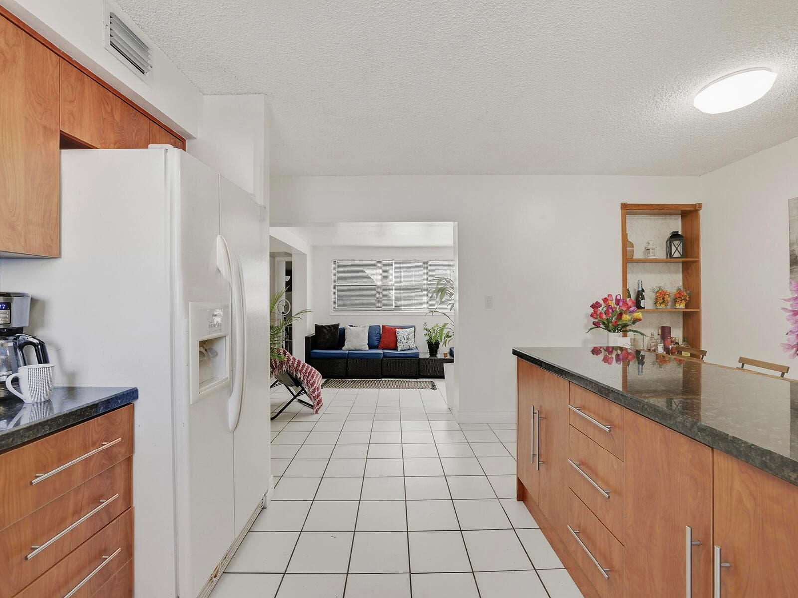 9702 NW 5th Lane 9702, Miami, FL 33172 8