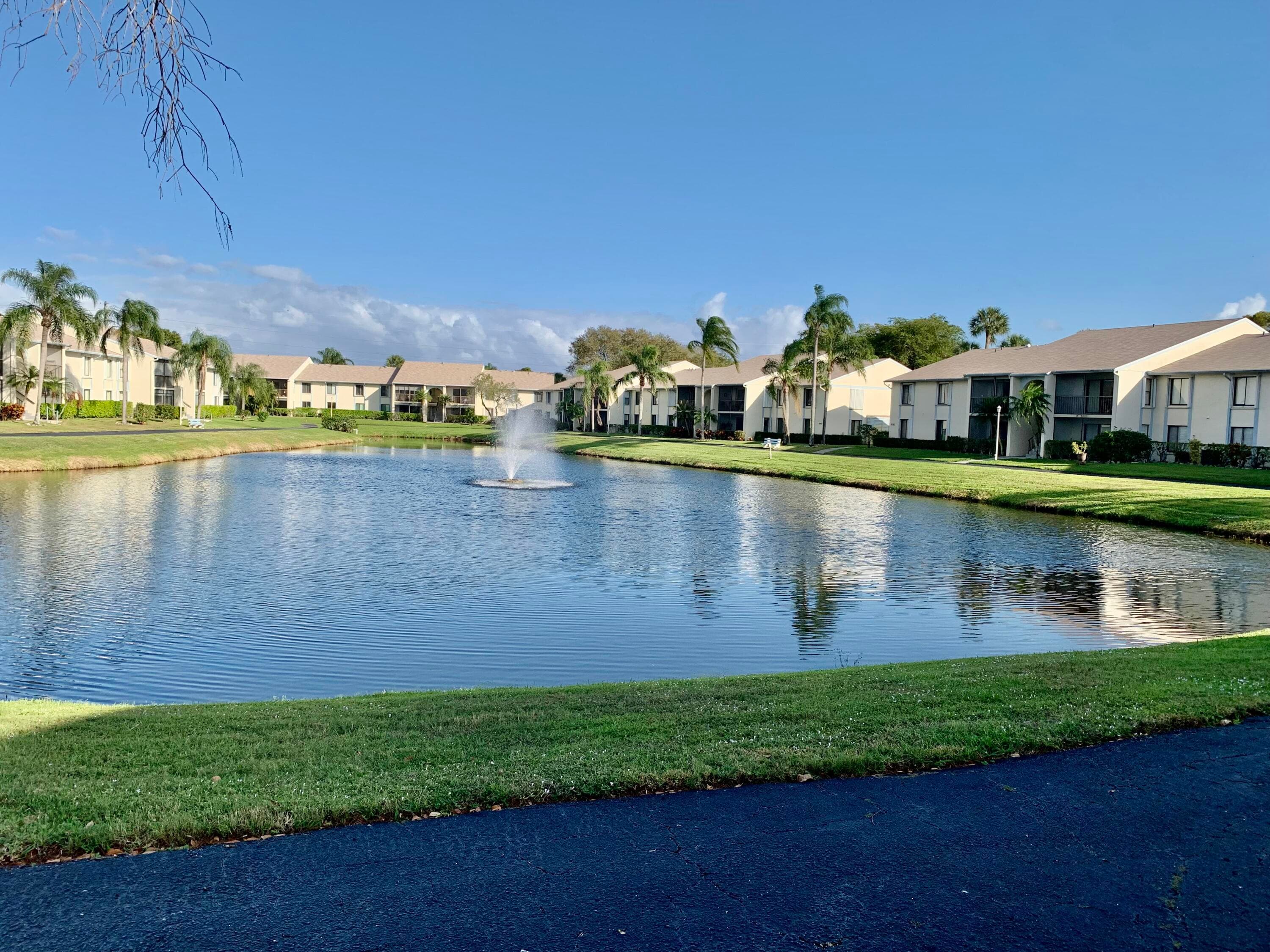 1116 Green Pine Boulevard G1, West Palm Beach, FL 33409 4