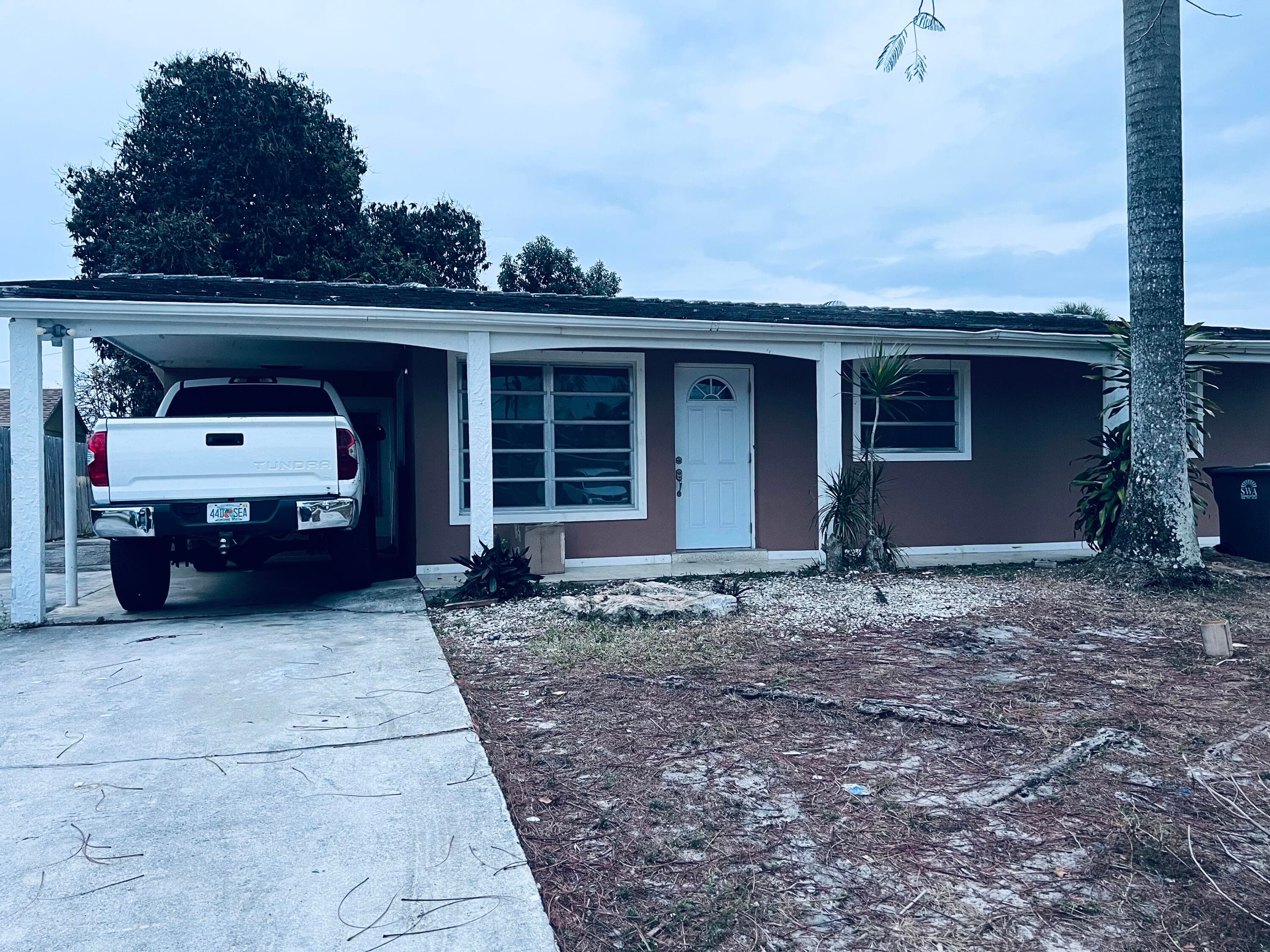 938 Sarazen Drive, West Palm Beach, FL 33413
