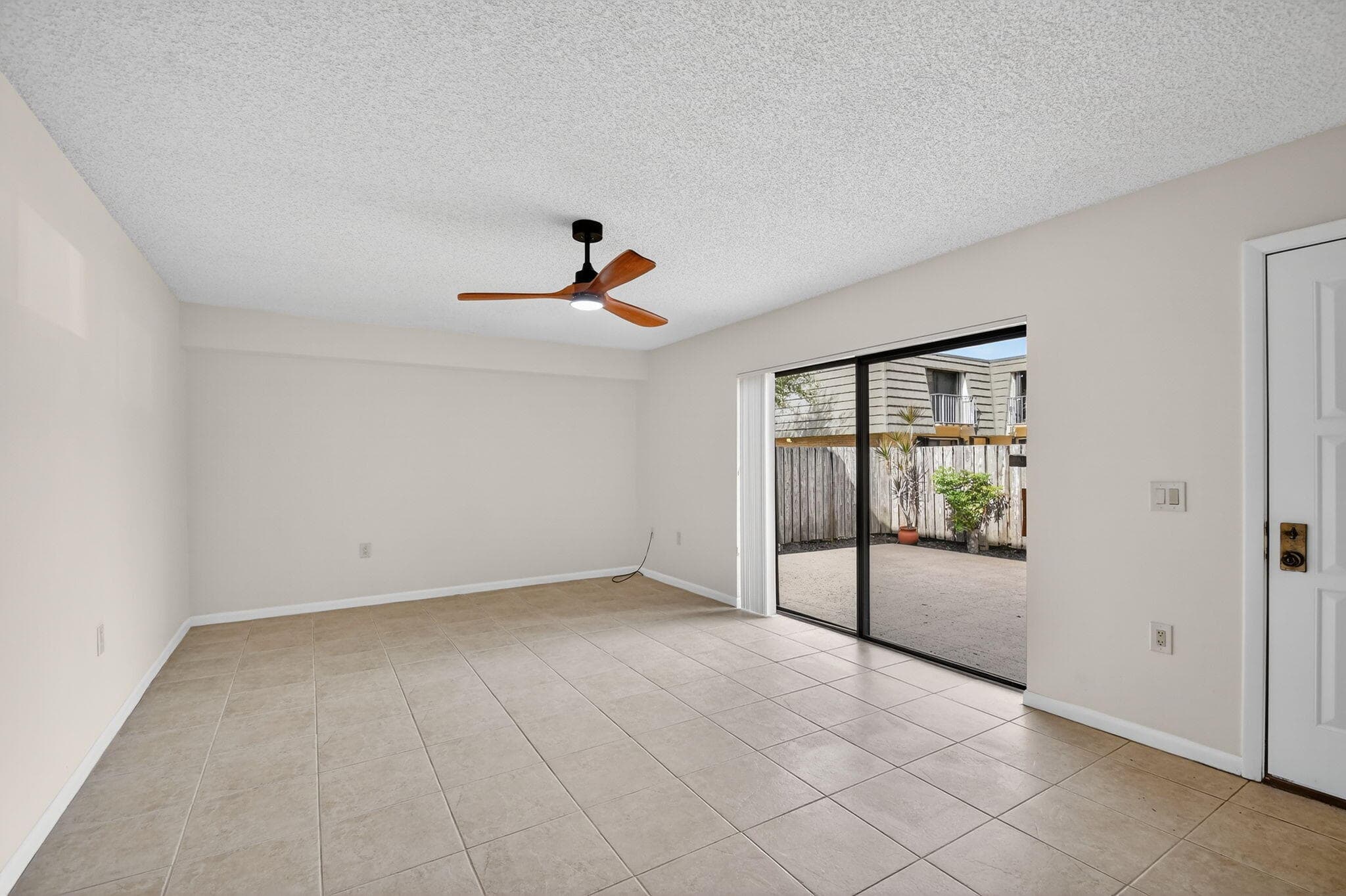 4210 42nd Way, West Palm Beach, FL 33407 10