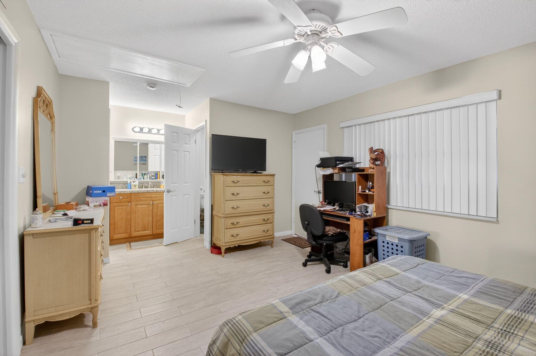 220 High Point Court E B, Delray Beach, FL 33445 13