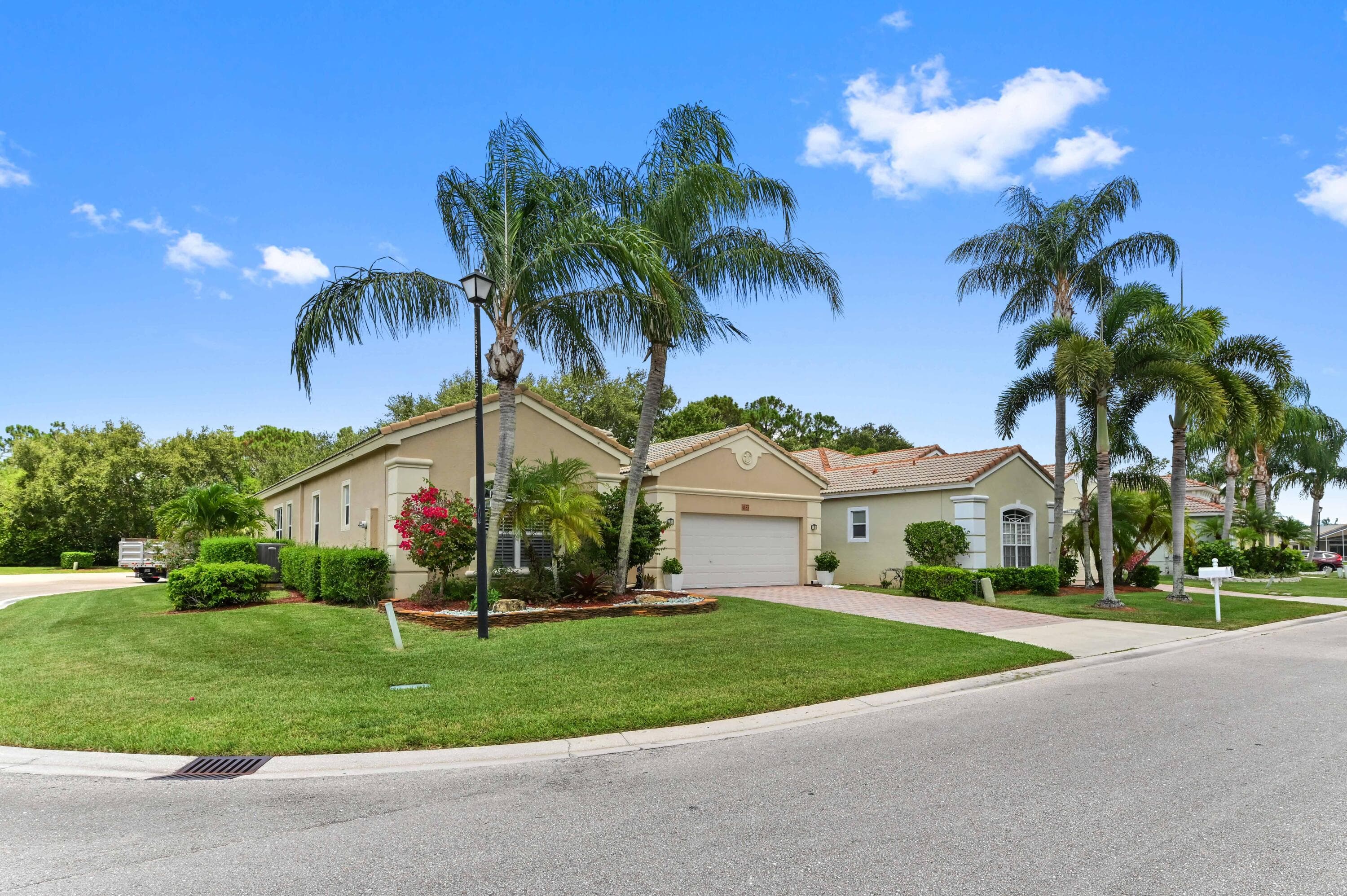 4453 N San Andros, West Palm Beach, FL 33411 2