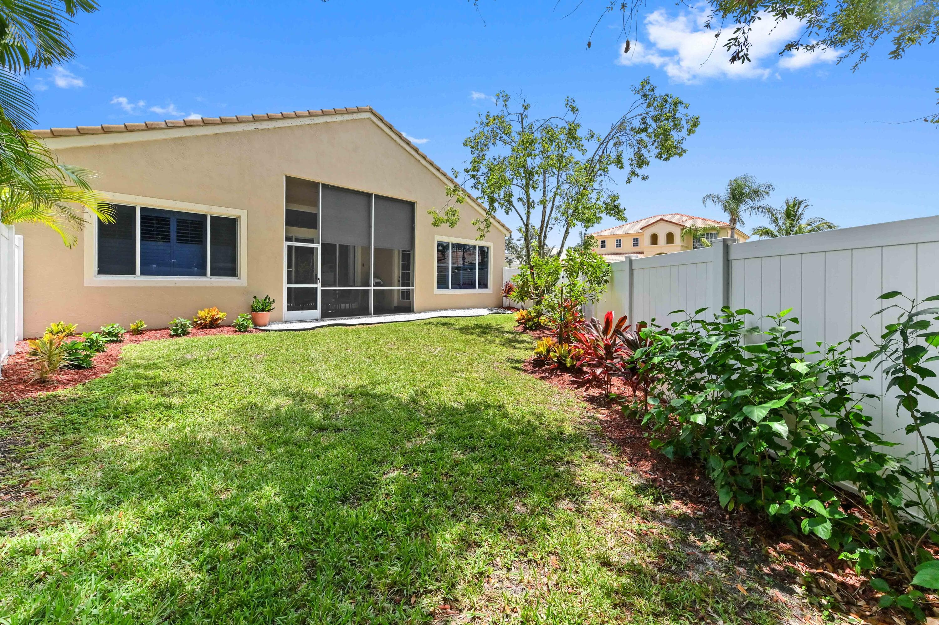 4453 N San Andros, West Palm Beach, FL 33411 28