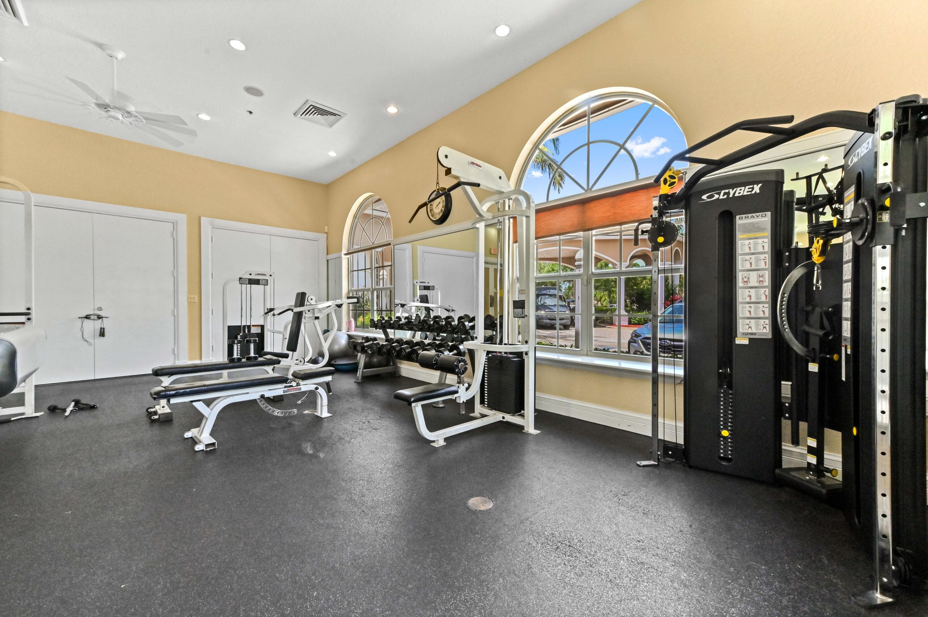 4453 N San Andros, West Palm Beach, FL 33411 35