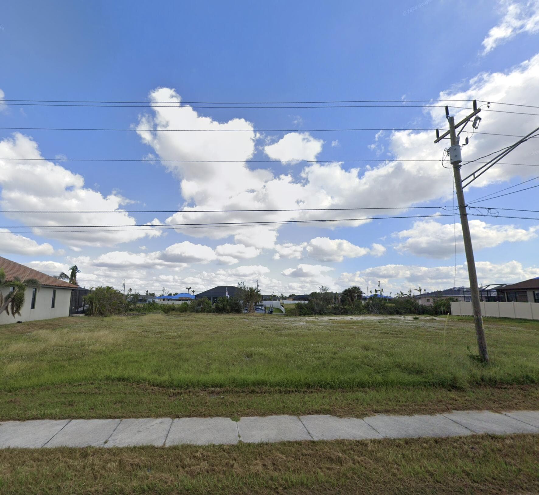 2513 Surfside Boulevard, Cape Coral, FL 33914 2