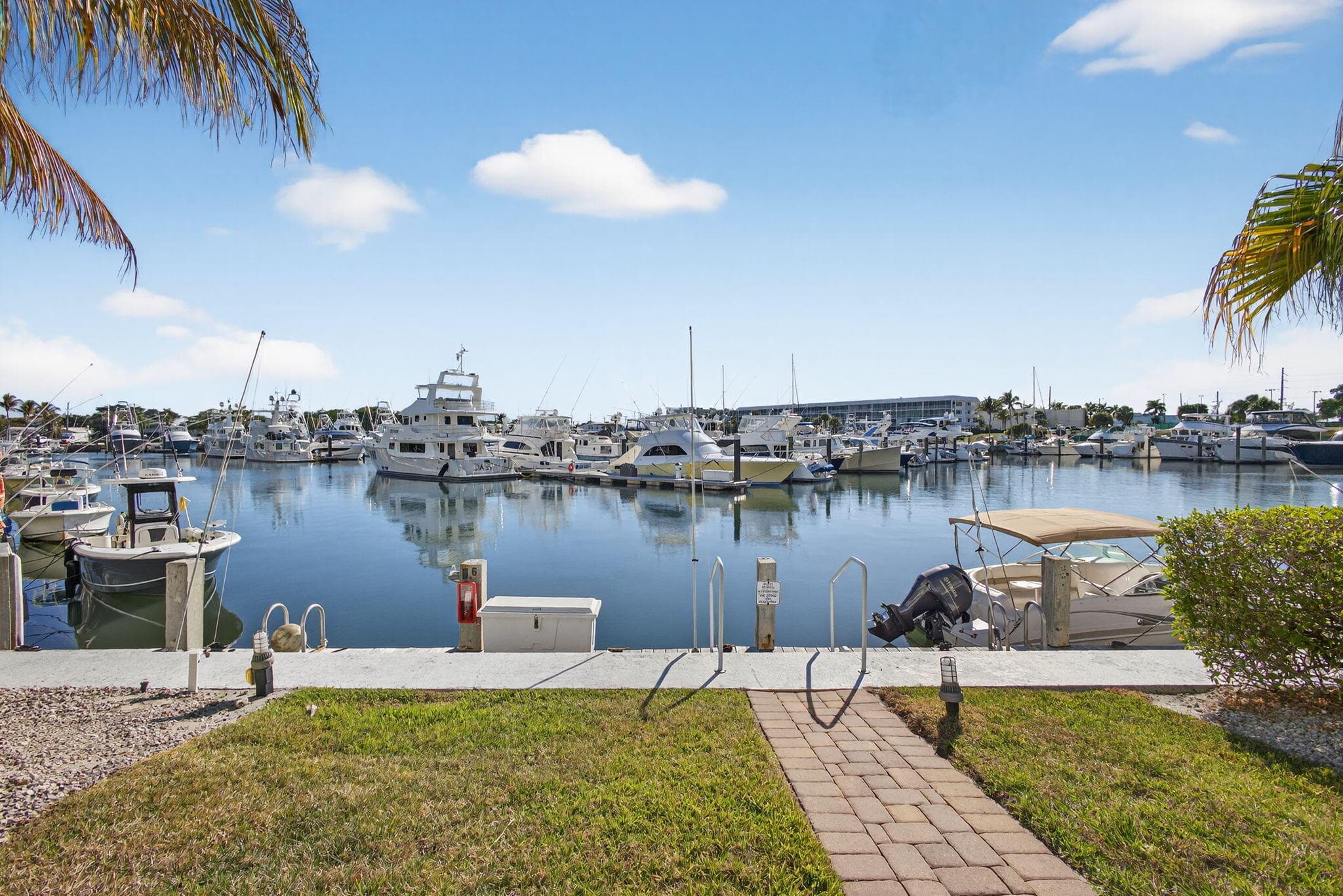 21 Yacht Club Drive 505, North Palm Beach, FL 33408 26