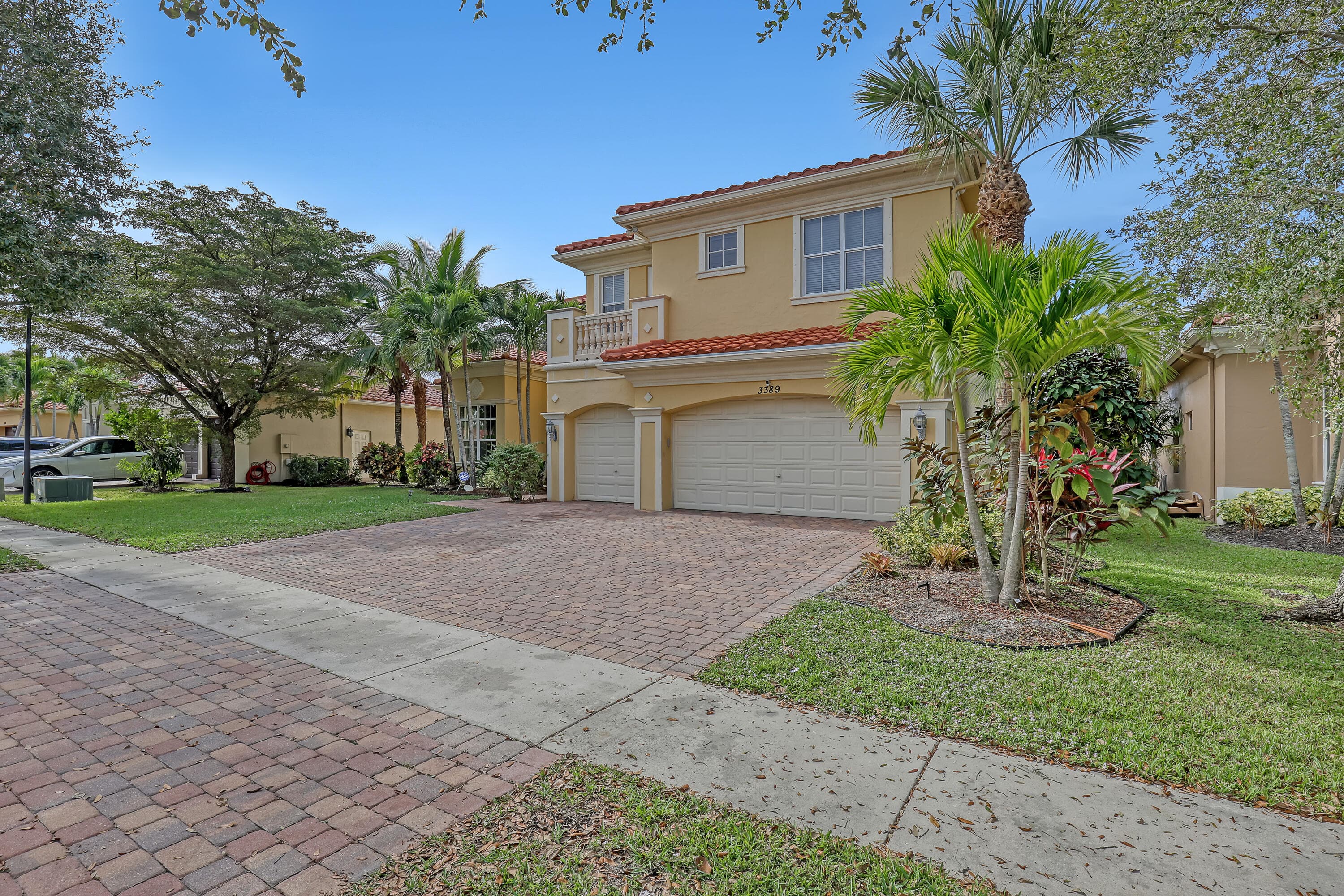 3389 Lago De Talavera, Lake Worth, FL 33467 3