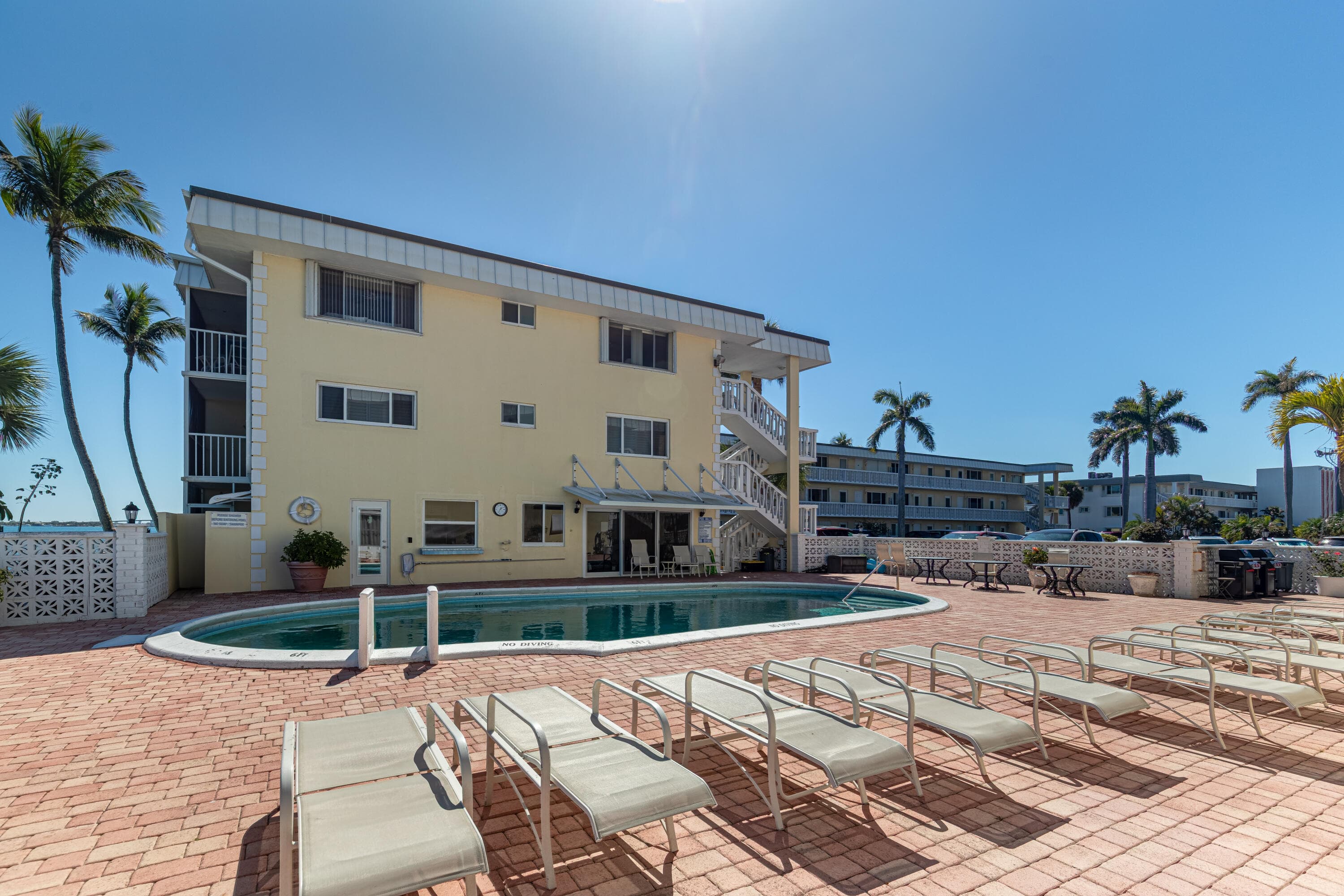 101 Doolen Court 207, North Palm Beach, FL 33408 20