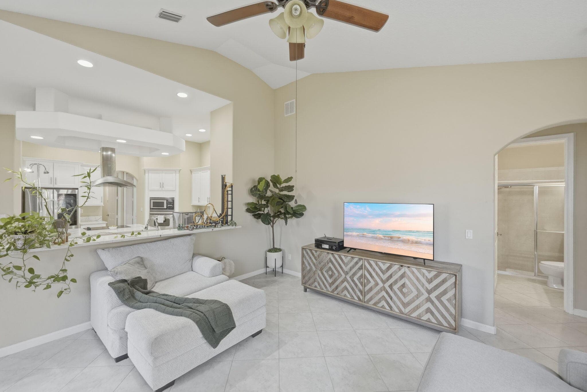 2081 SW Algiers Street, Port St. Lucie, FL 34953 33