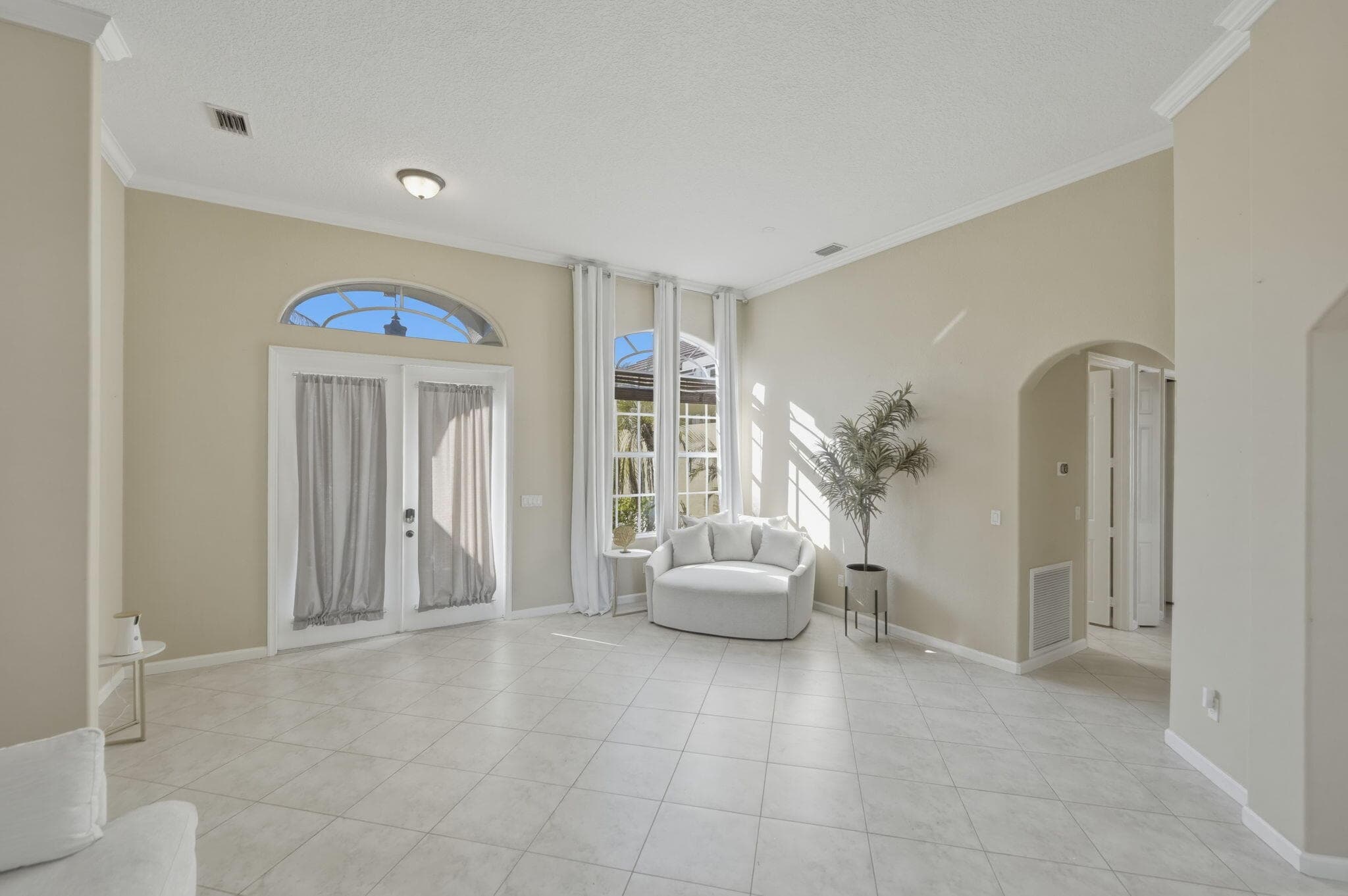 2081 SW Algiers Street, Port St. Lucie, FL 34953 4