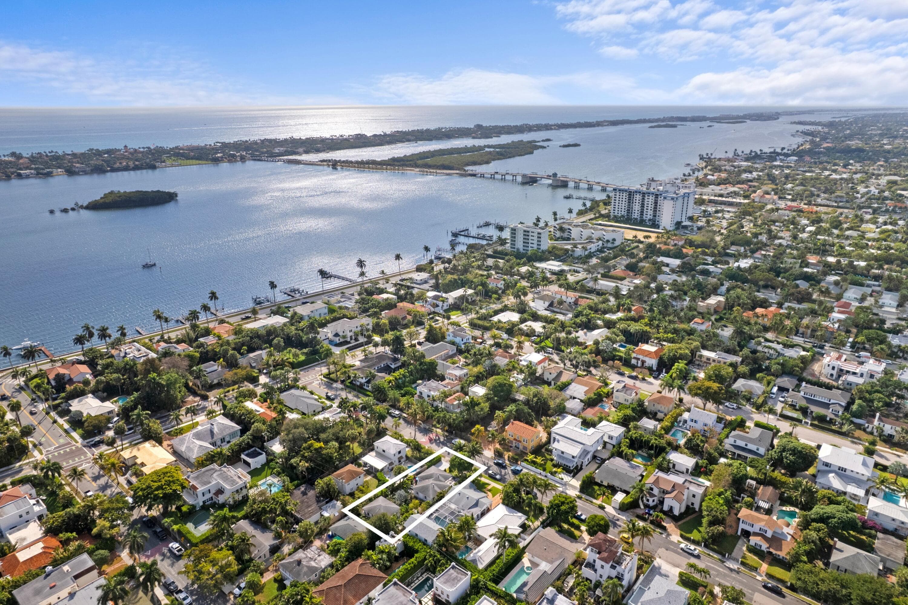 143 Greymon Drive, West Palm Beach, FL 33405 37