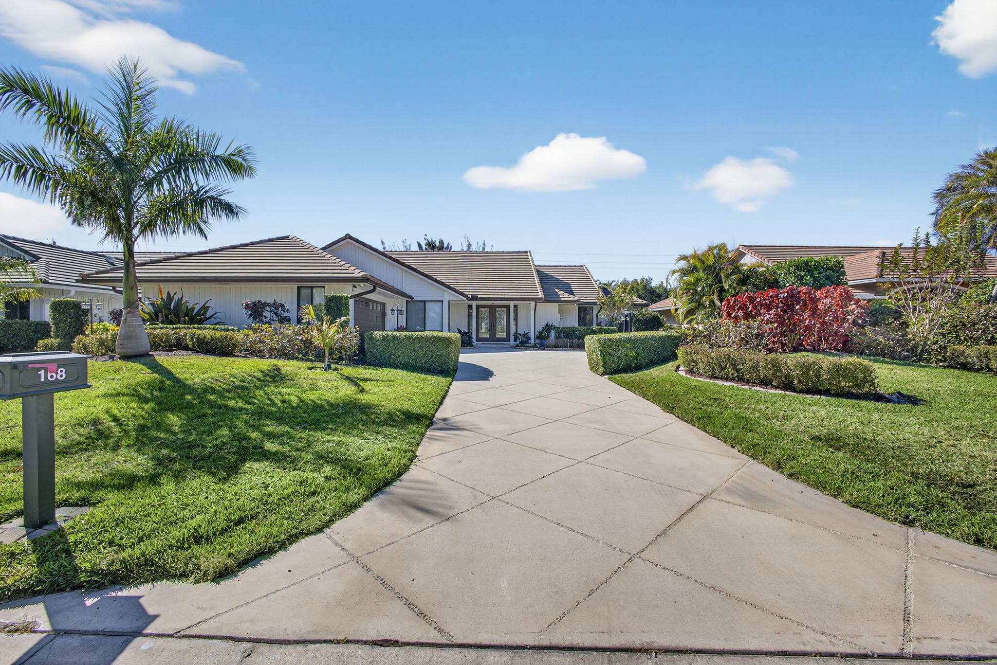 168 Thornton Drive, Palm Beach Gardens, FL 33418 2