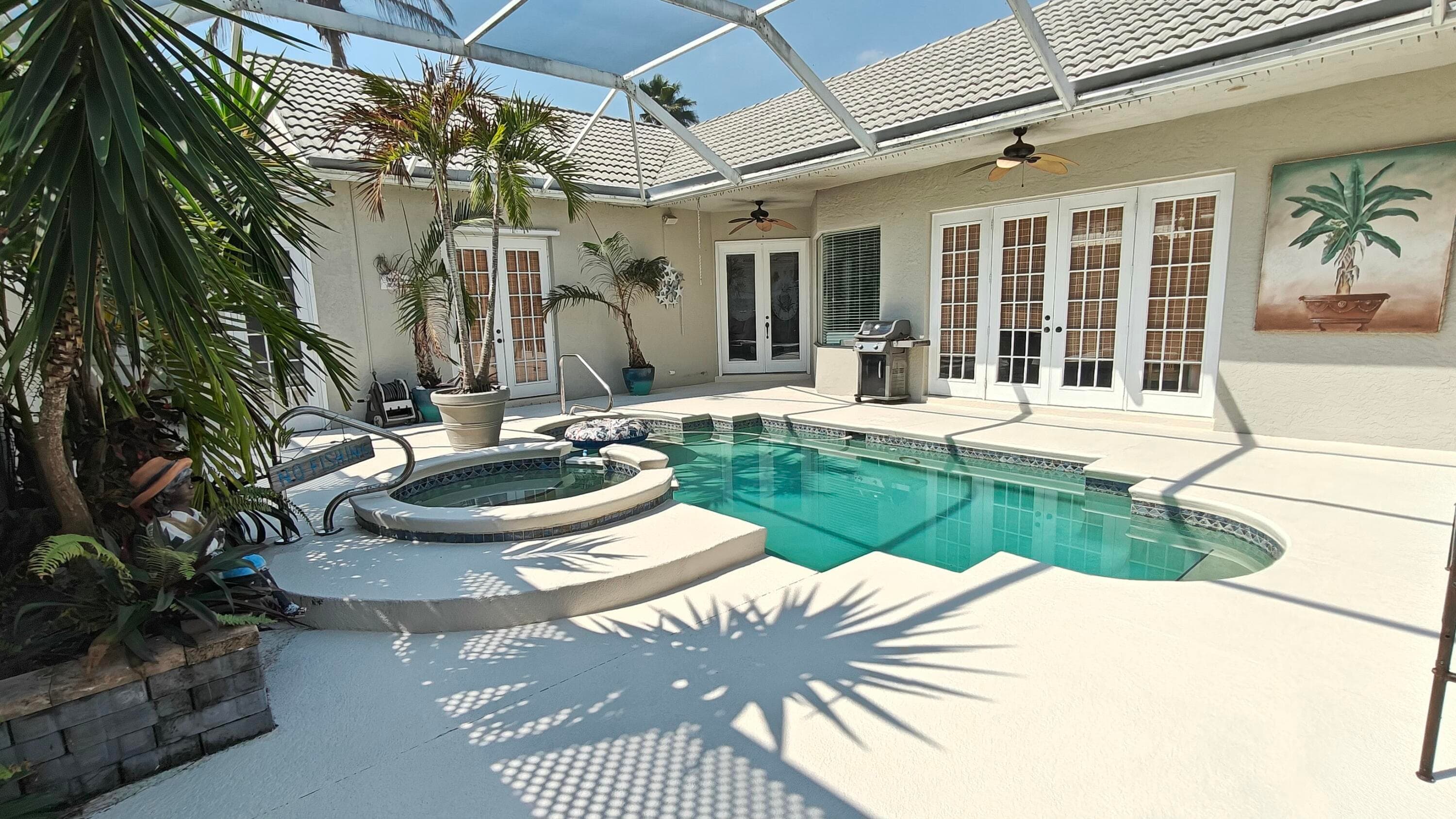 588 SW Saint Johns Bay, Port St. Lucie, FL 34986 30