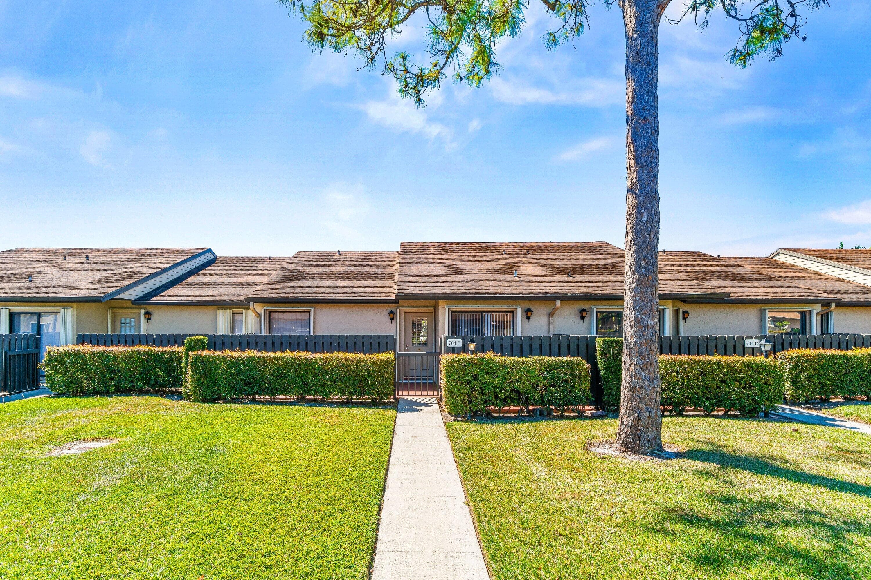704 Sunny Pine Way C, Greenacres, FL 33415