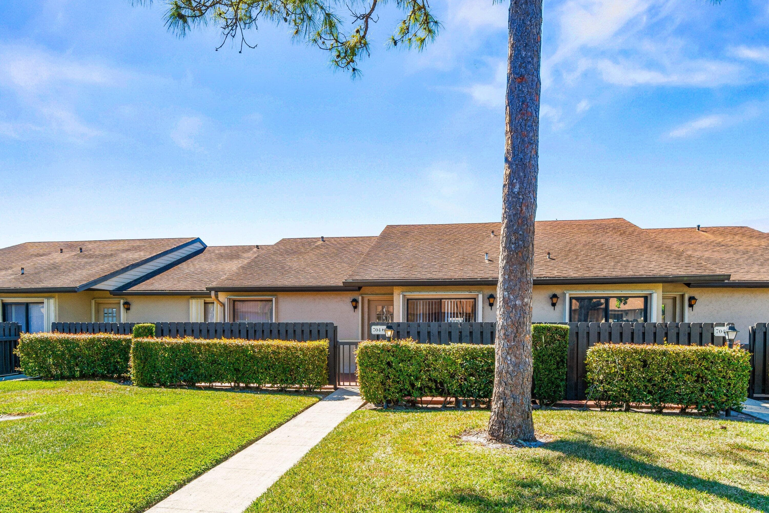 704 Sunny Pine Way C, Greenacres, FL 33415 3