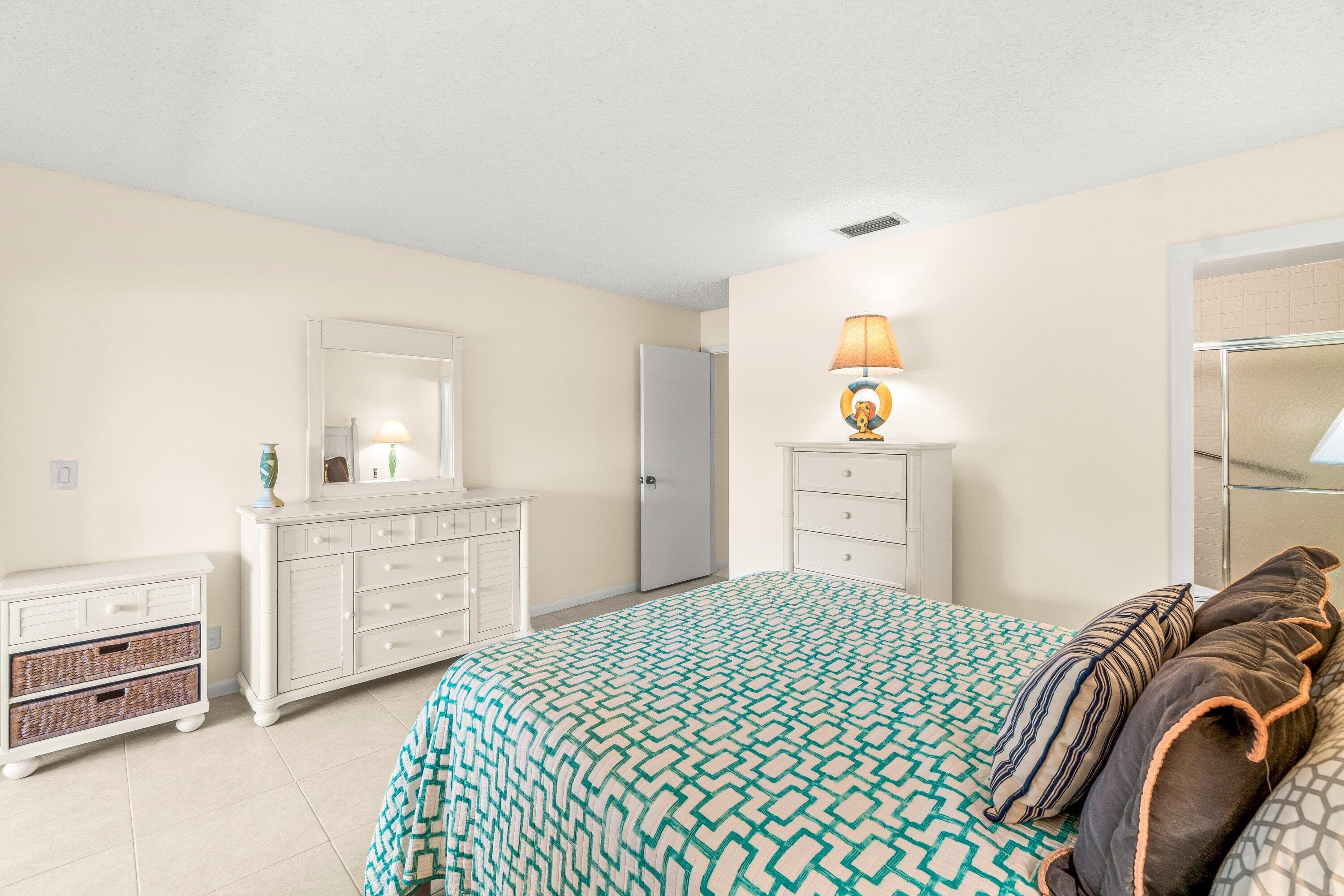 704 Sunny Pine Way C, Greenacres, FL 33415 21