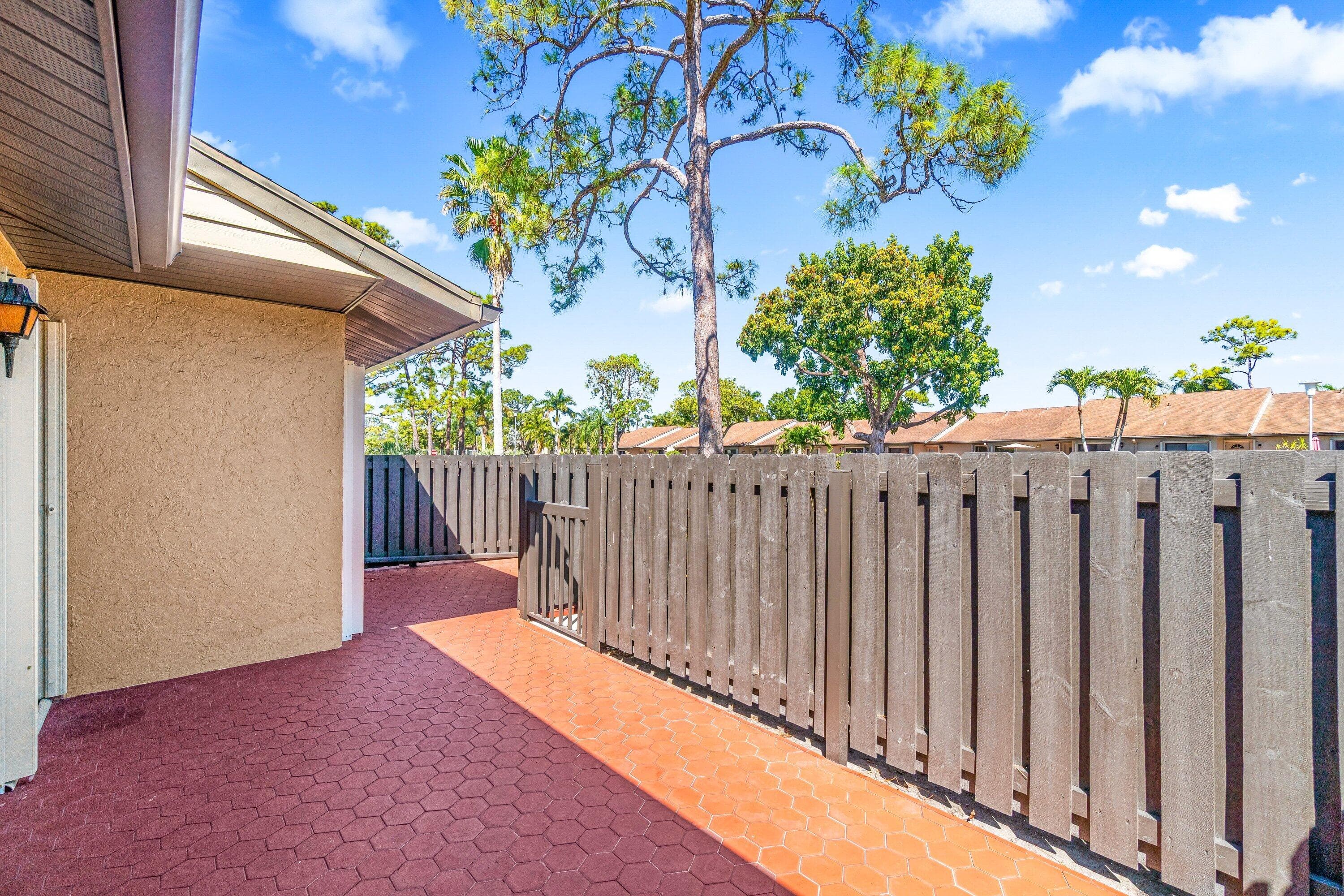 704 Sunny Pine Way C, Greenacres, FL 33415 5