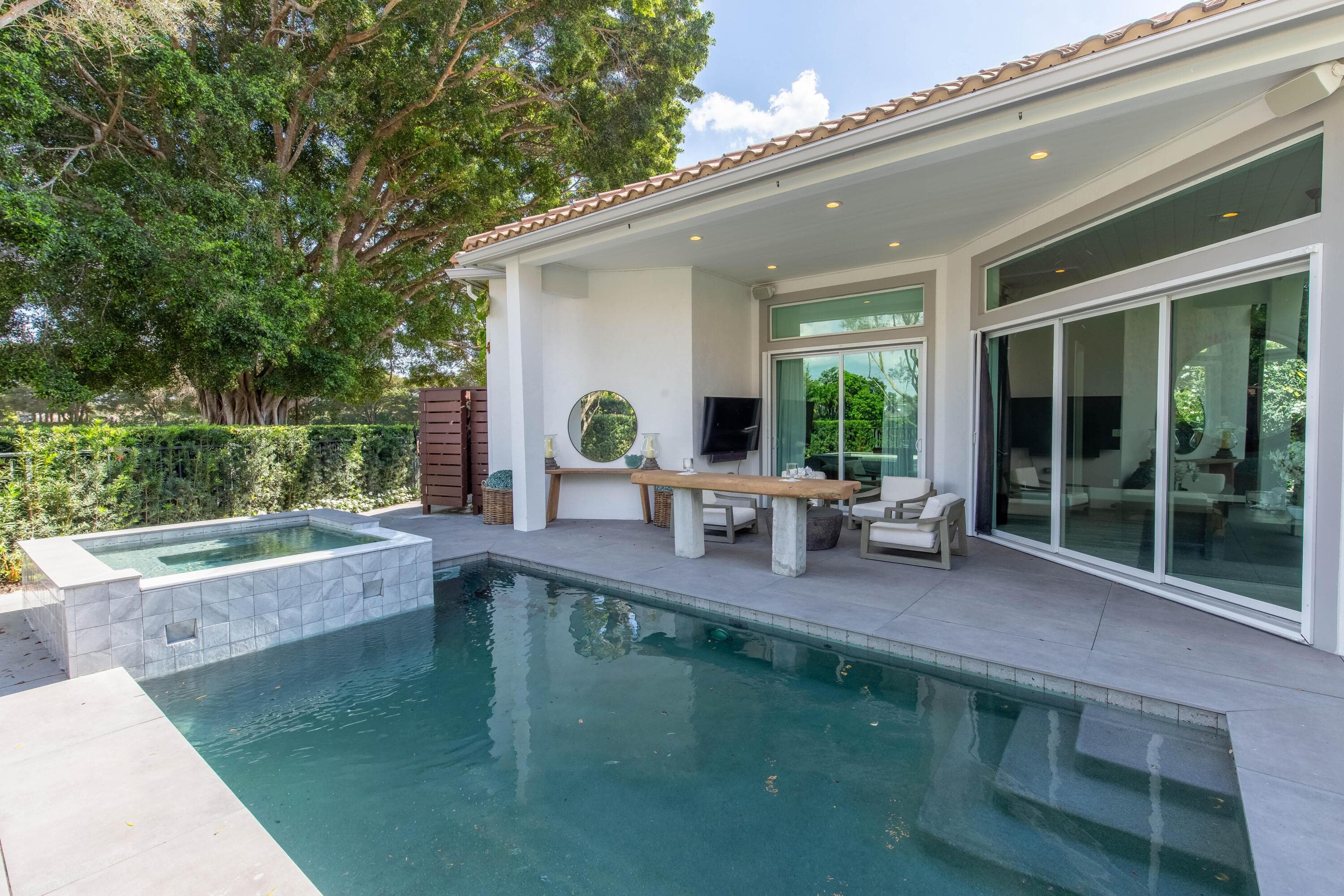 2690 Players Court, Wellington, FL 33414 24
