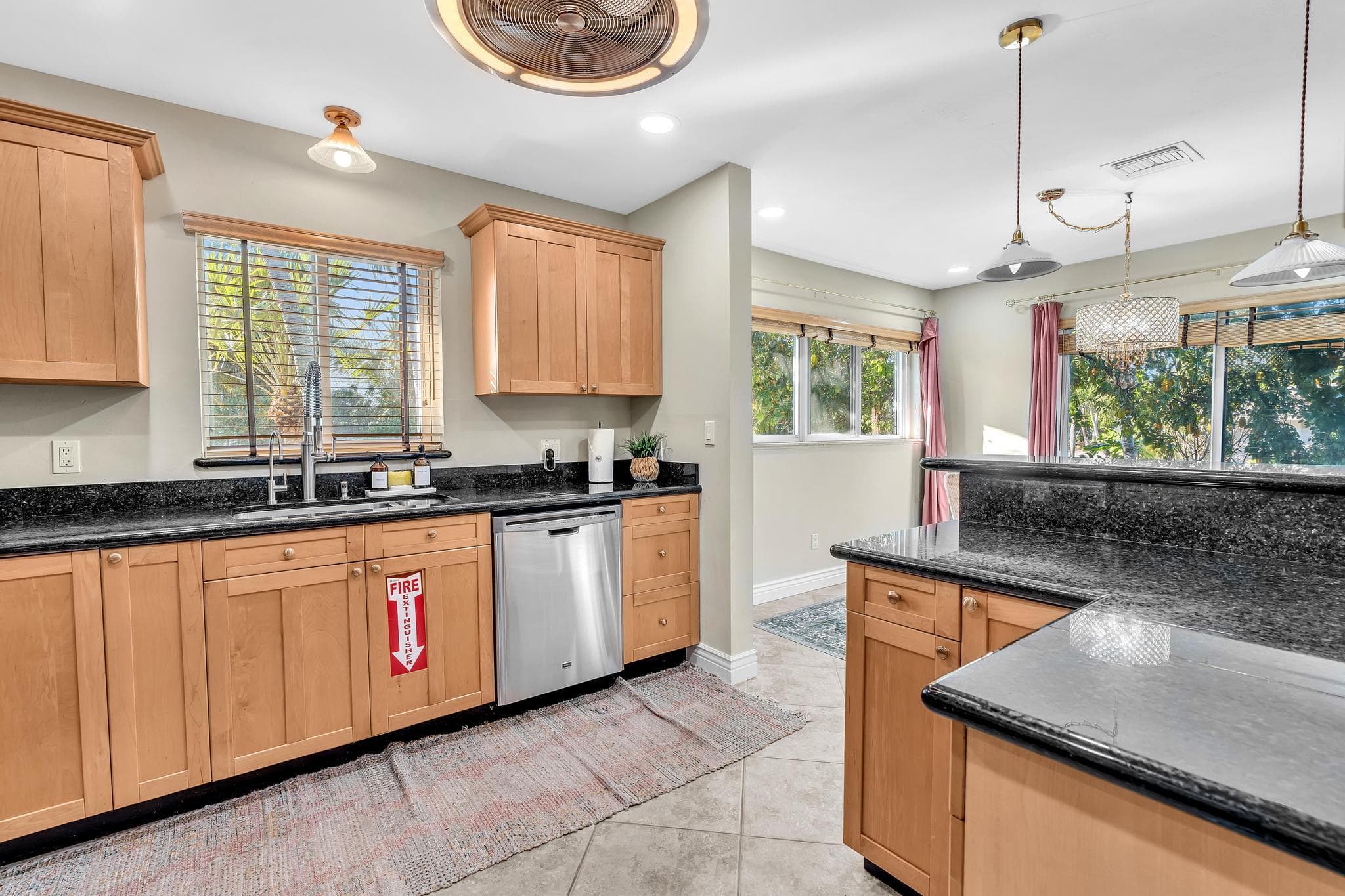3450 NE 19th Avenue, Oakland Park, FL 33306 9