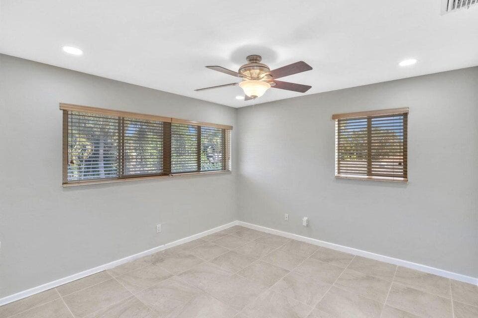 3450 NE 19th Avenue, Oakland Park, FL 33306 26