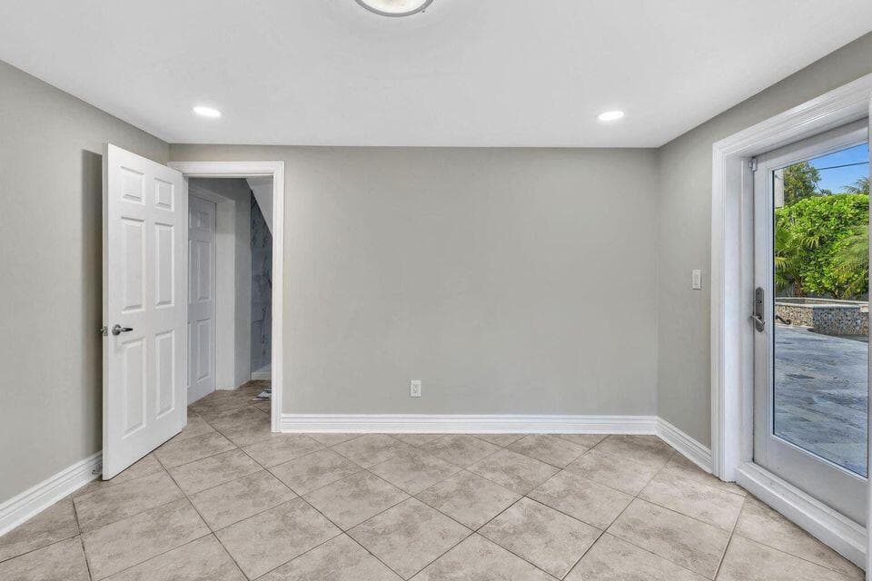 3450 NE 19th Avenue, Oakland Park, FL 33306 38