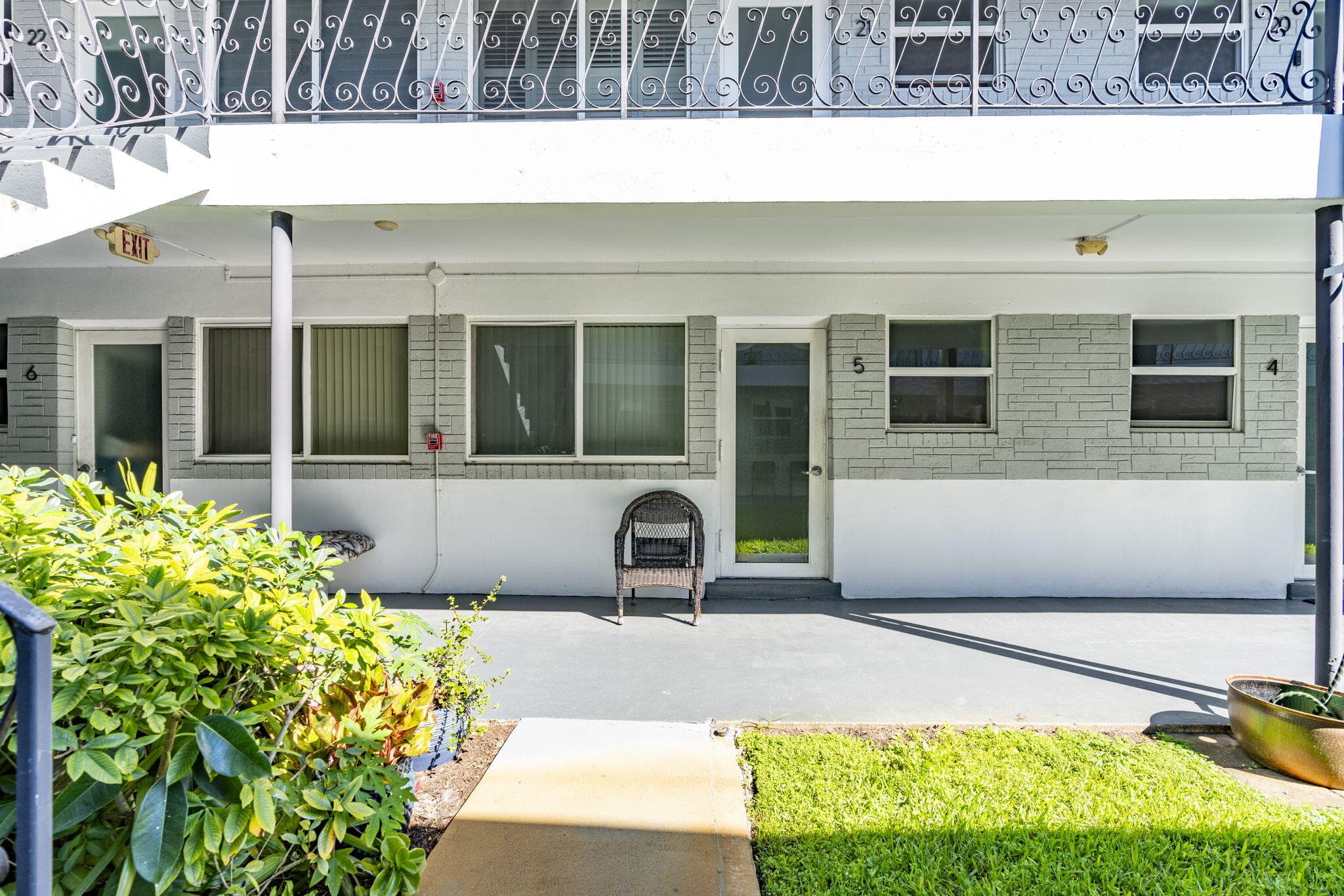 302 Lake Osborne Drive 5, Lake Worth Beach, FL 33461 10