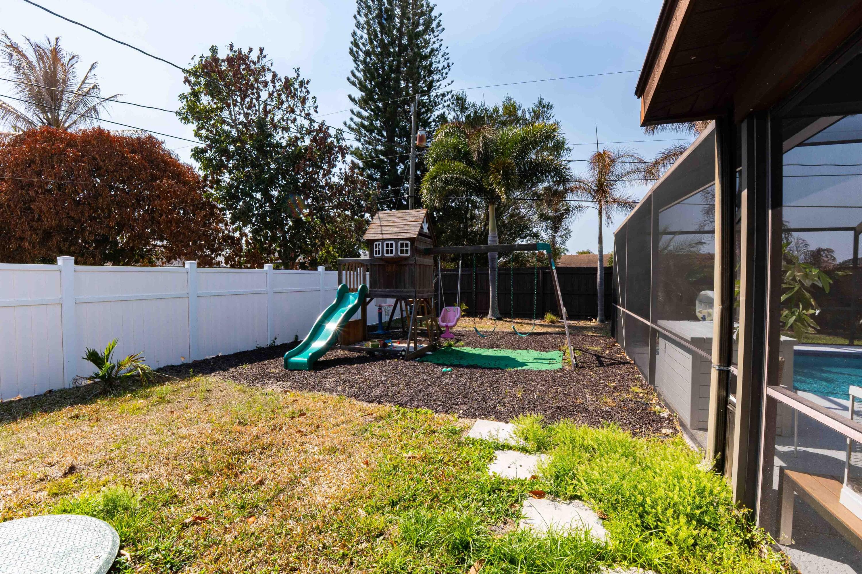 138 NW Friar Street, Port St. Lucie, FL 34983 33