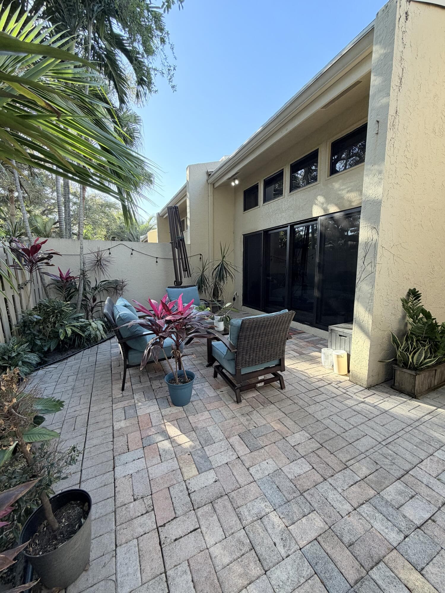 1400 NW 9th Avenue D-28, Boca Raton, FL 33486 24