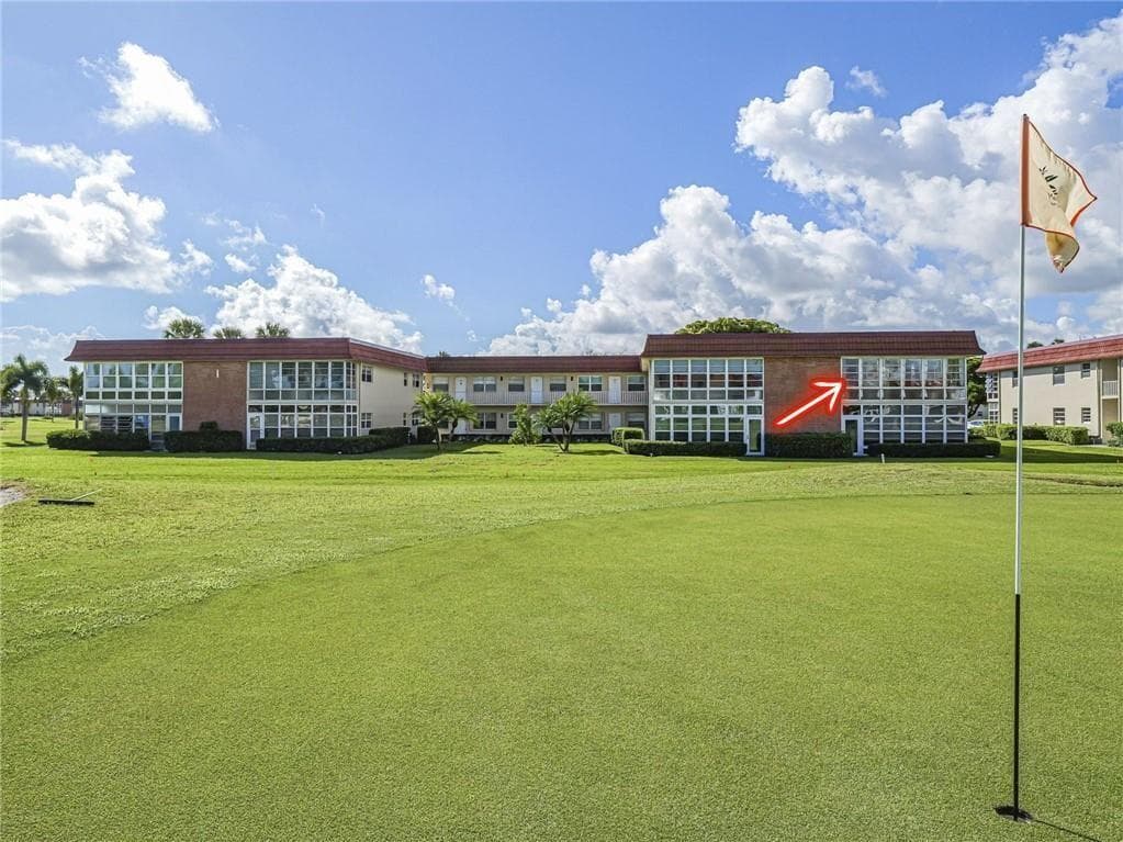 1 Vista Palm Lane 207, Vero Beach, FL 32962 2