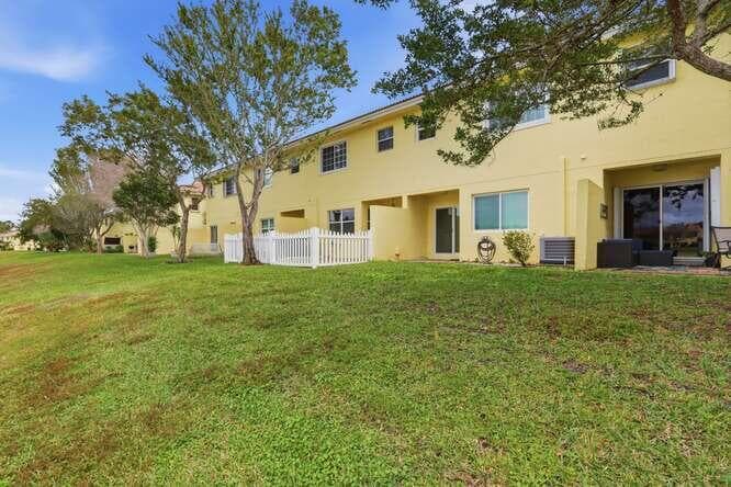 1218 Imperial Lake Road, West Palm Beach, FL 33413 10