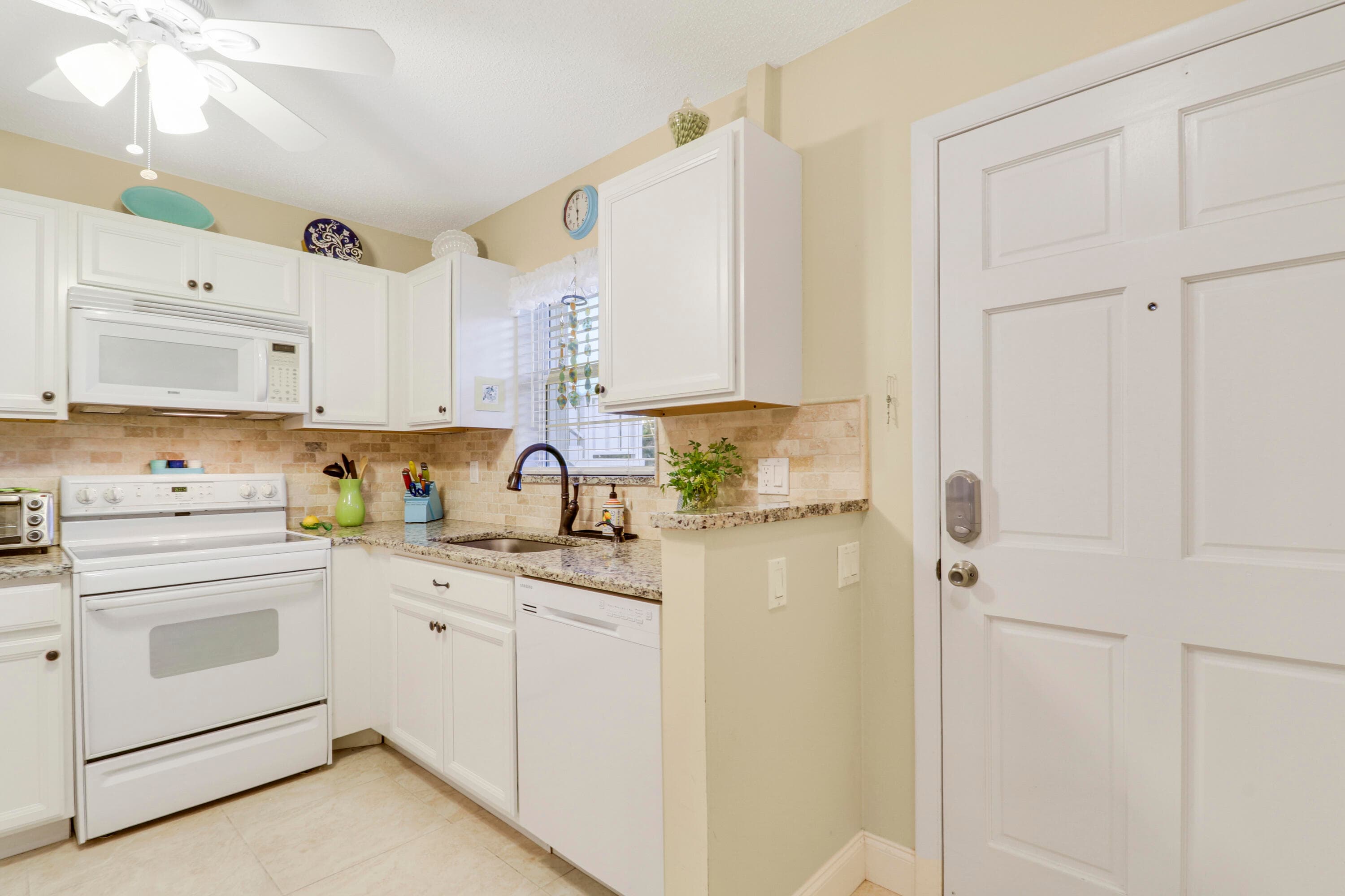 2929 SE Ocean Boulevard 112-2, Stuart, FL 34996 14